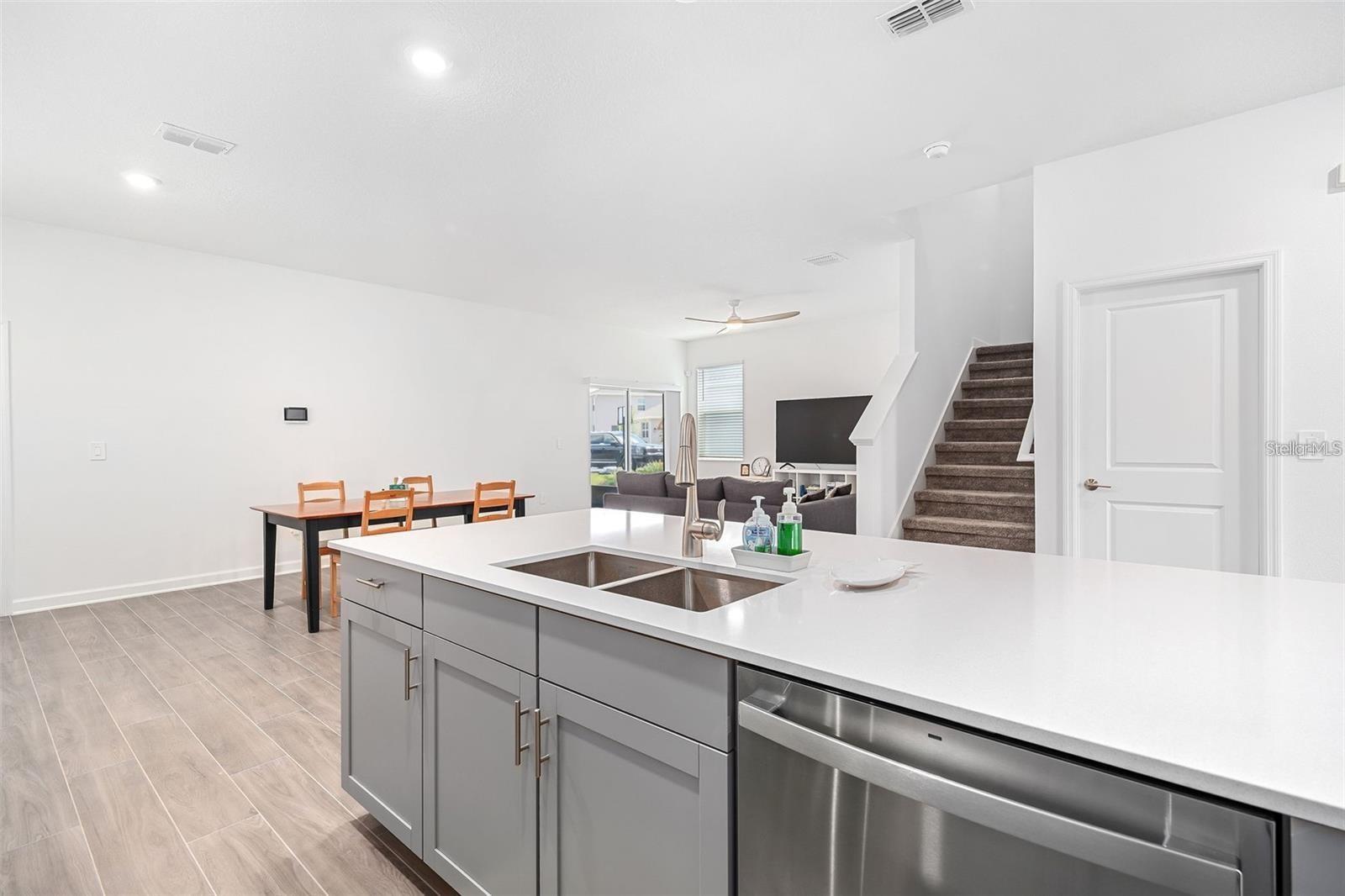 9715 INTRODUCTION WAY, ORLANDO, FL, 32832