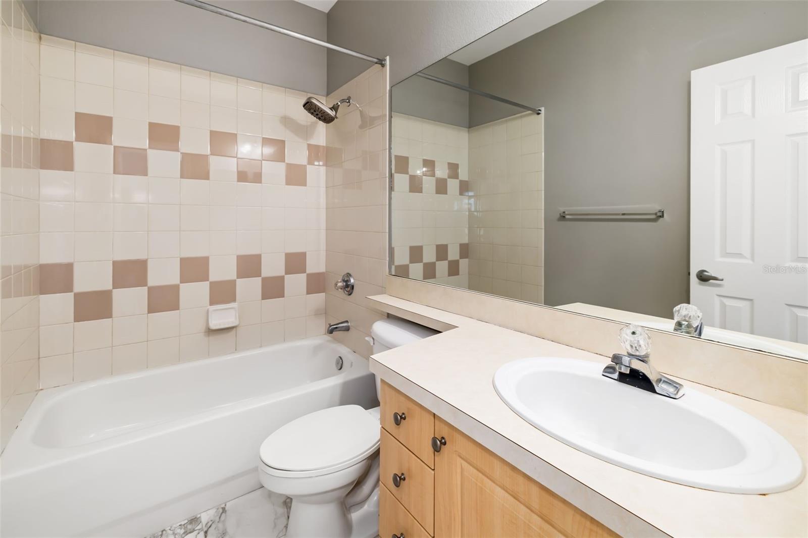 7653 PLANTATION CIR, BRADENTON, FL, 34201