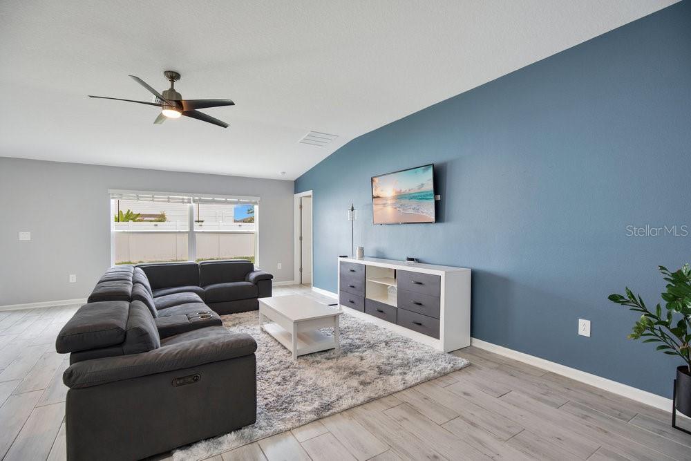 2097 FREEMARK ST, OSTEEN, FL, 32764