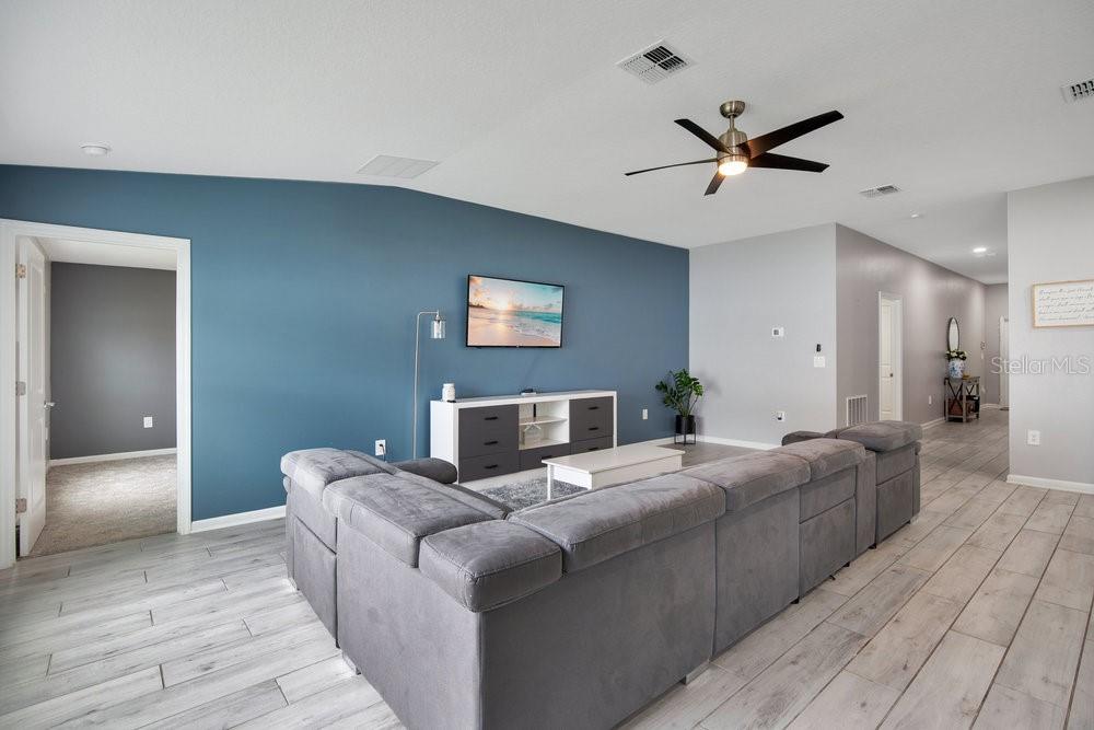 2097 FREEMARK ST, OSTEEN, FL, 32764