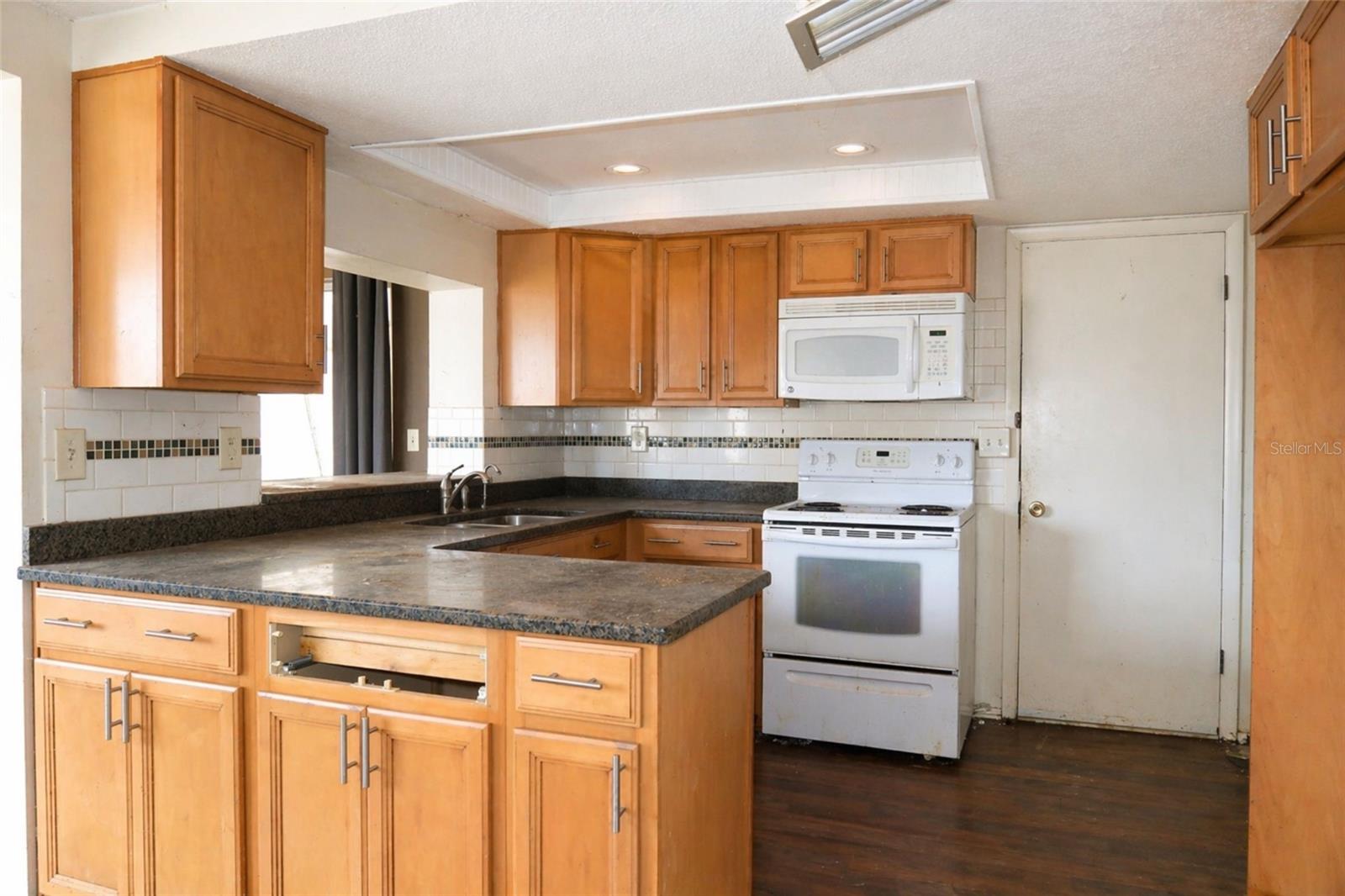 4011 GRAYTON DR, NEW PORT RICHEY, FL, 34652