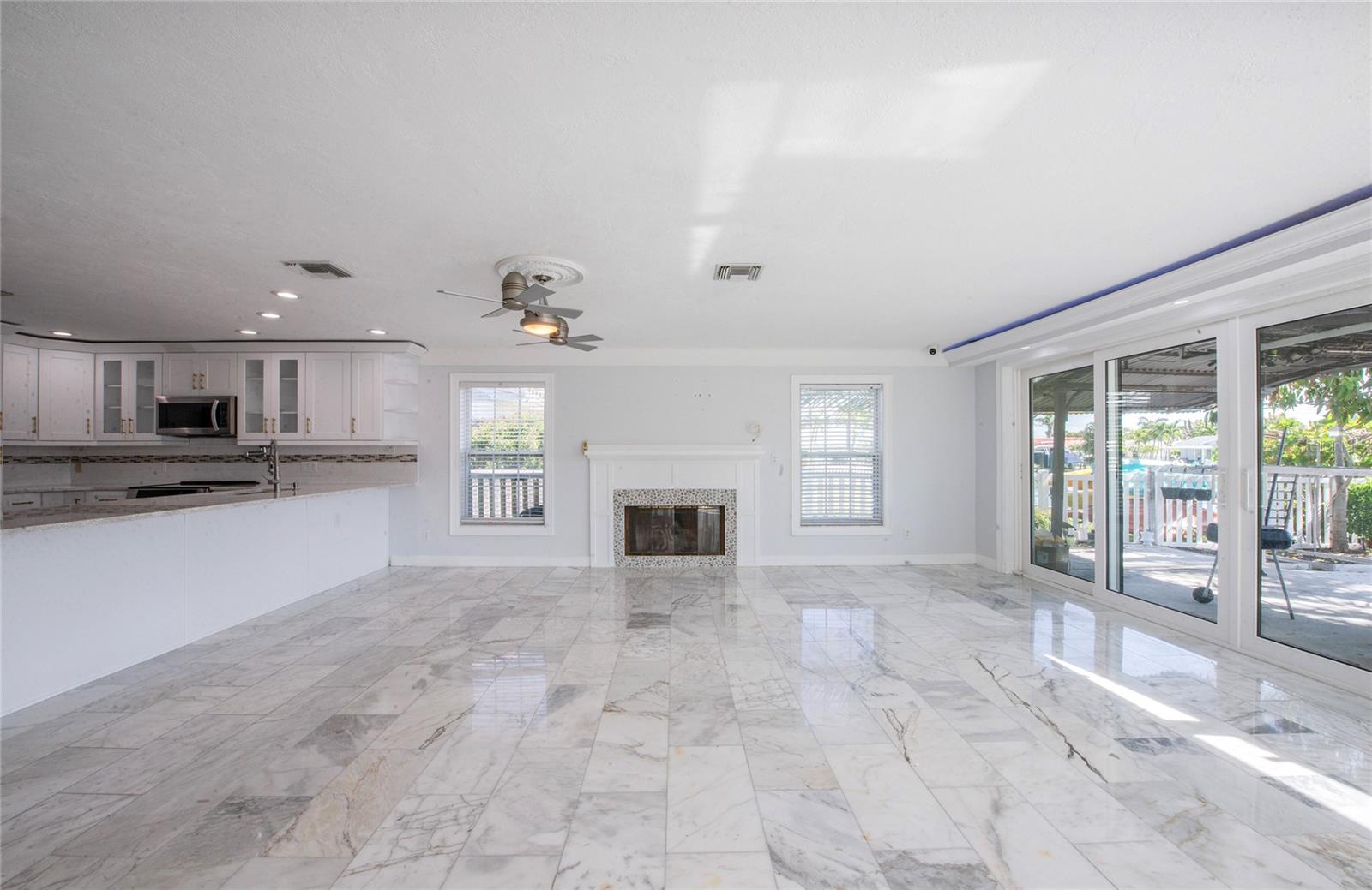 551 CRYSTAL DR, MADEIRA BEACH, FL, 33708