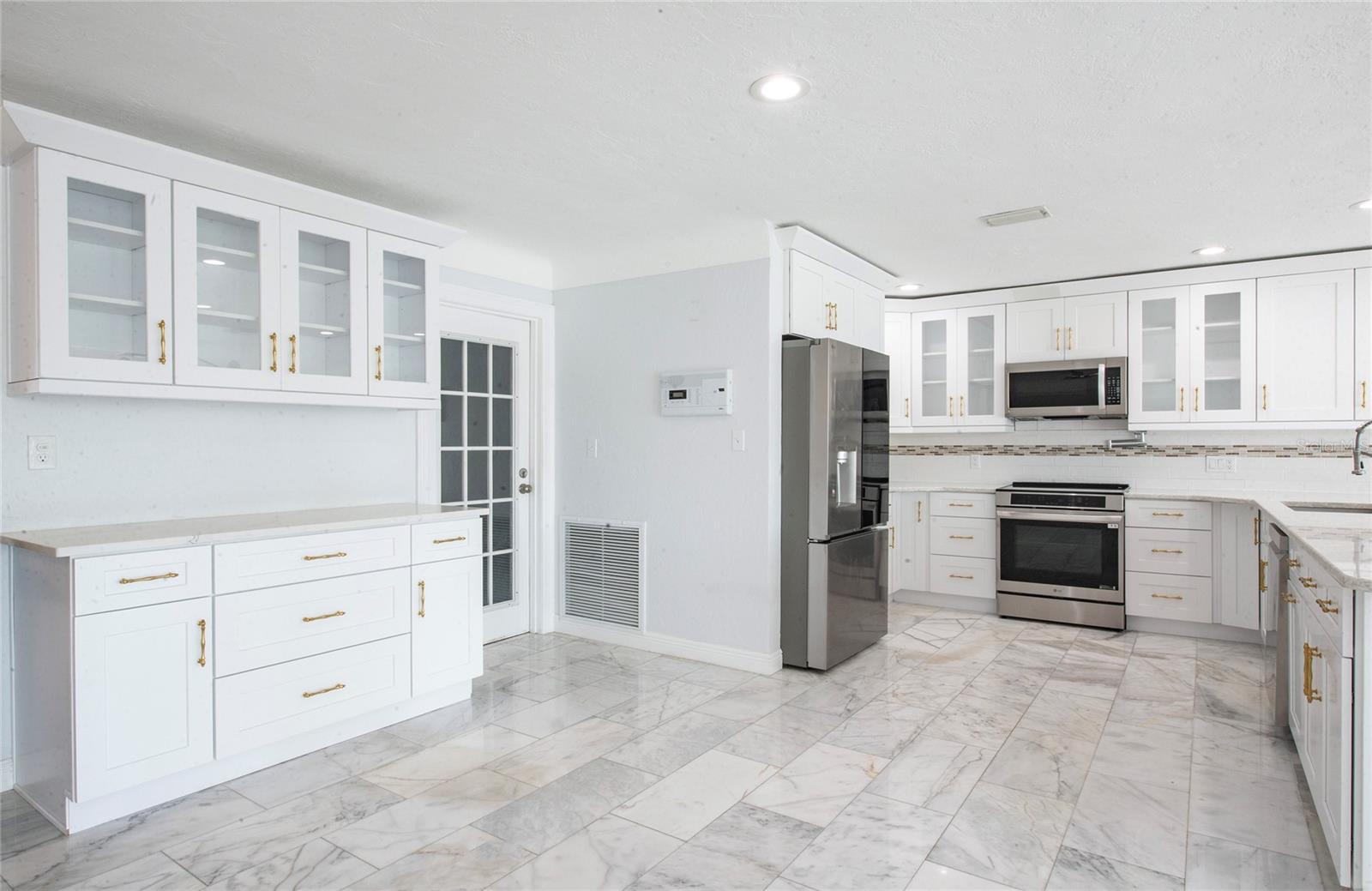 551 CRYSTAL DR, MADEIRA BEACH, FL, 33708