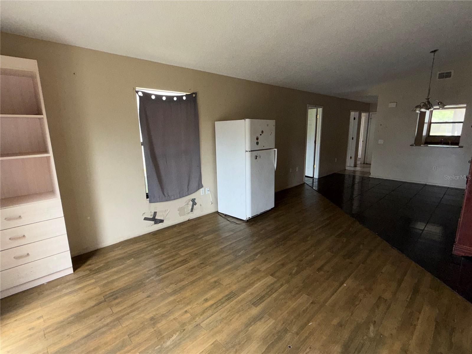 1543 N TUTTLE AVE, SARASOTA, FL, 34237