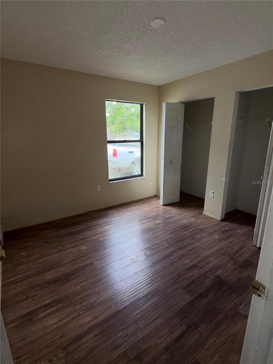 1543 N TUTTLE AVE, SARASOTA, FL, 34237