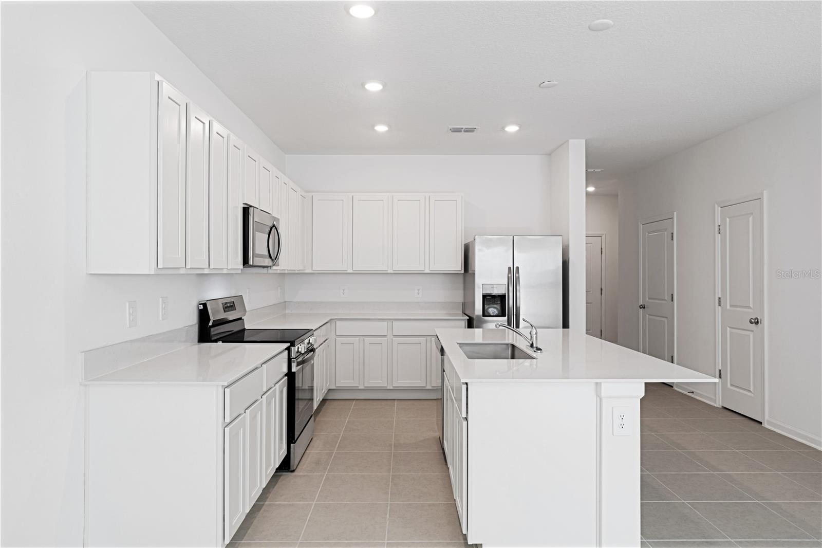 3107 KURTZ TER, DAVENPORT, FL, 33837