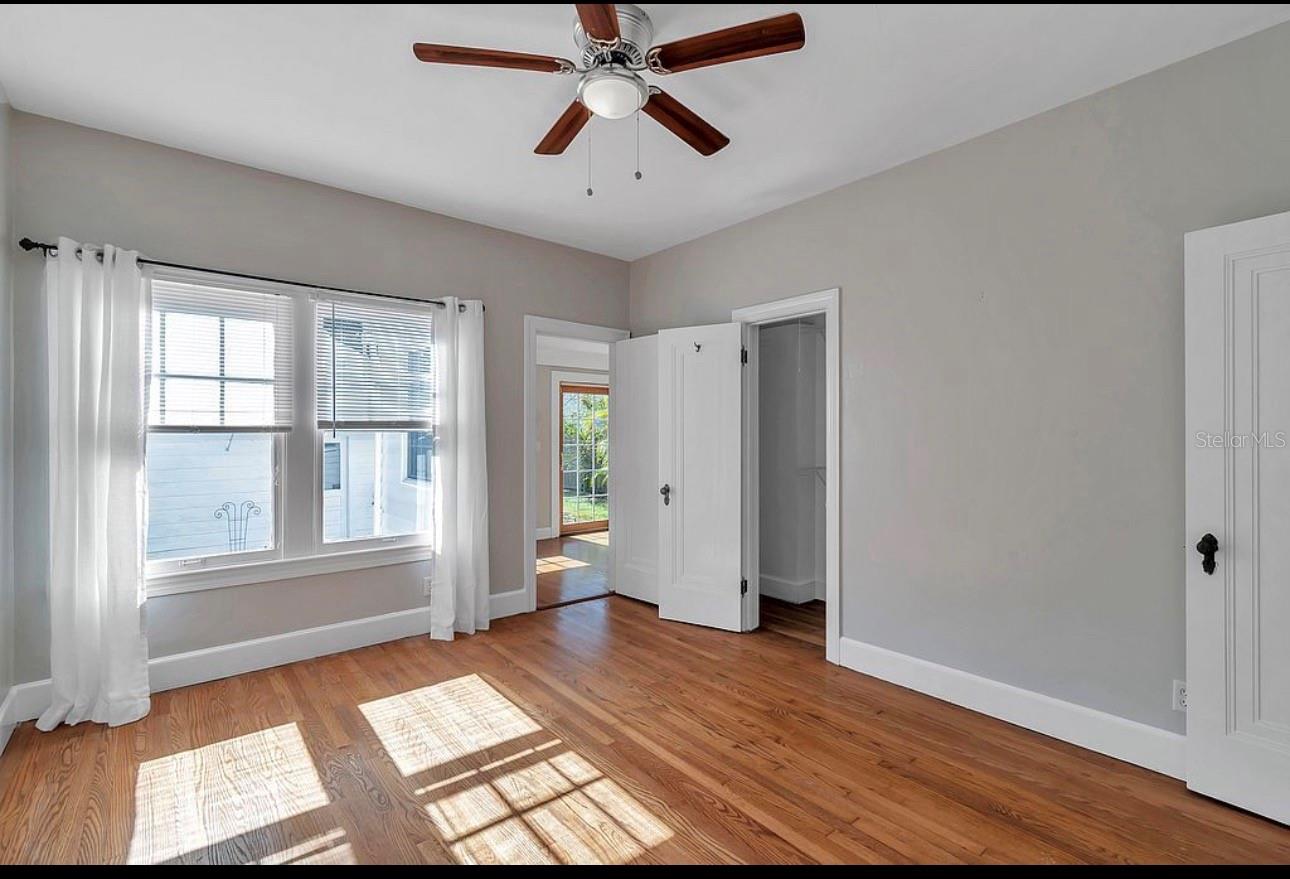 316 18TH AVE NE, ST PETERSBURG, FL, 33704