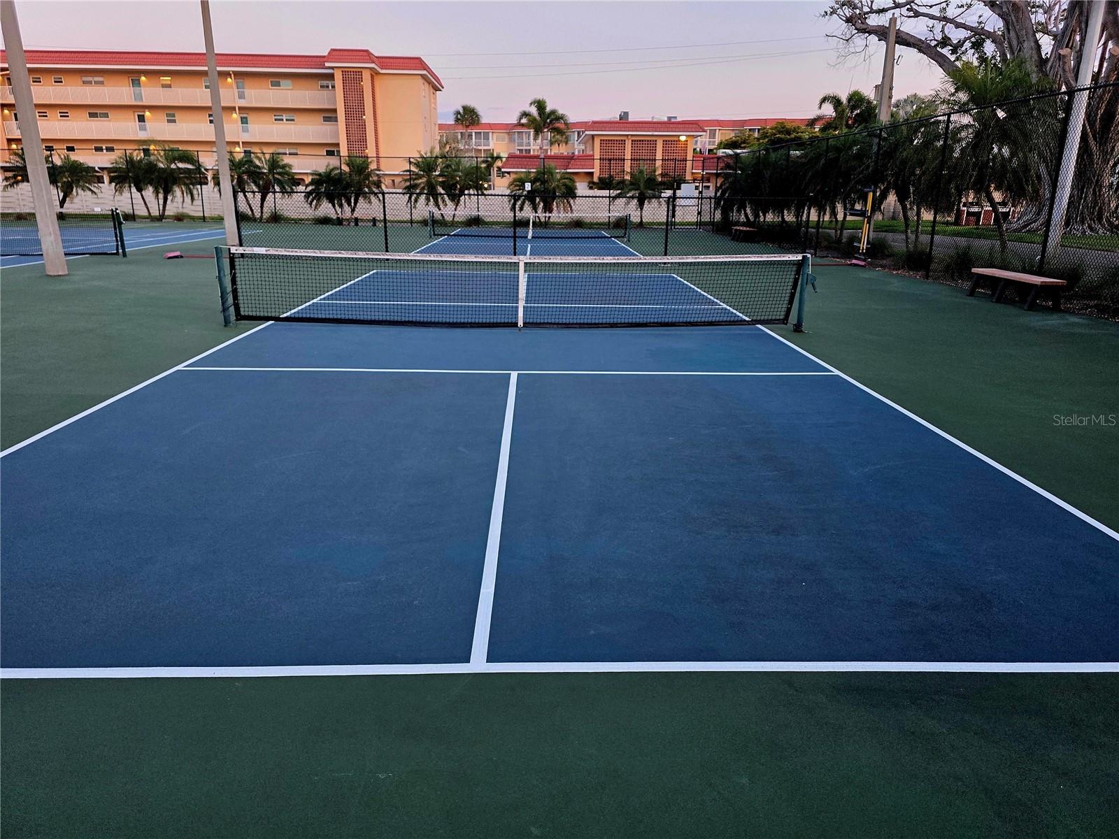 6266 MIDNIGHT PASS RD #404, SARASOTA, FL, 34242