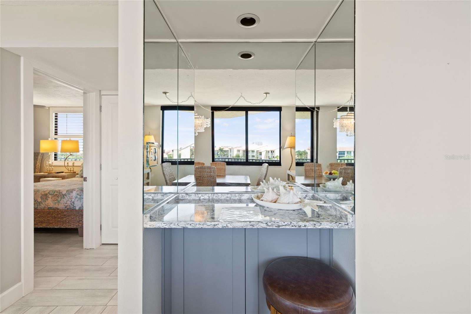 6266 MIDNIGHT PASS RD #404, SARASOTA, FL, 34242