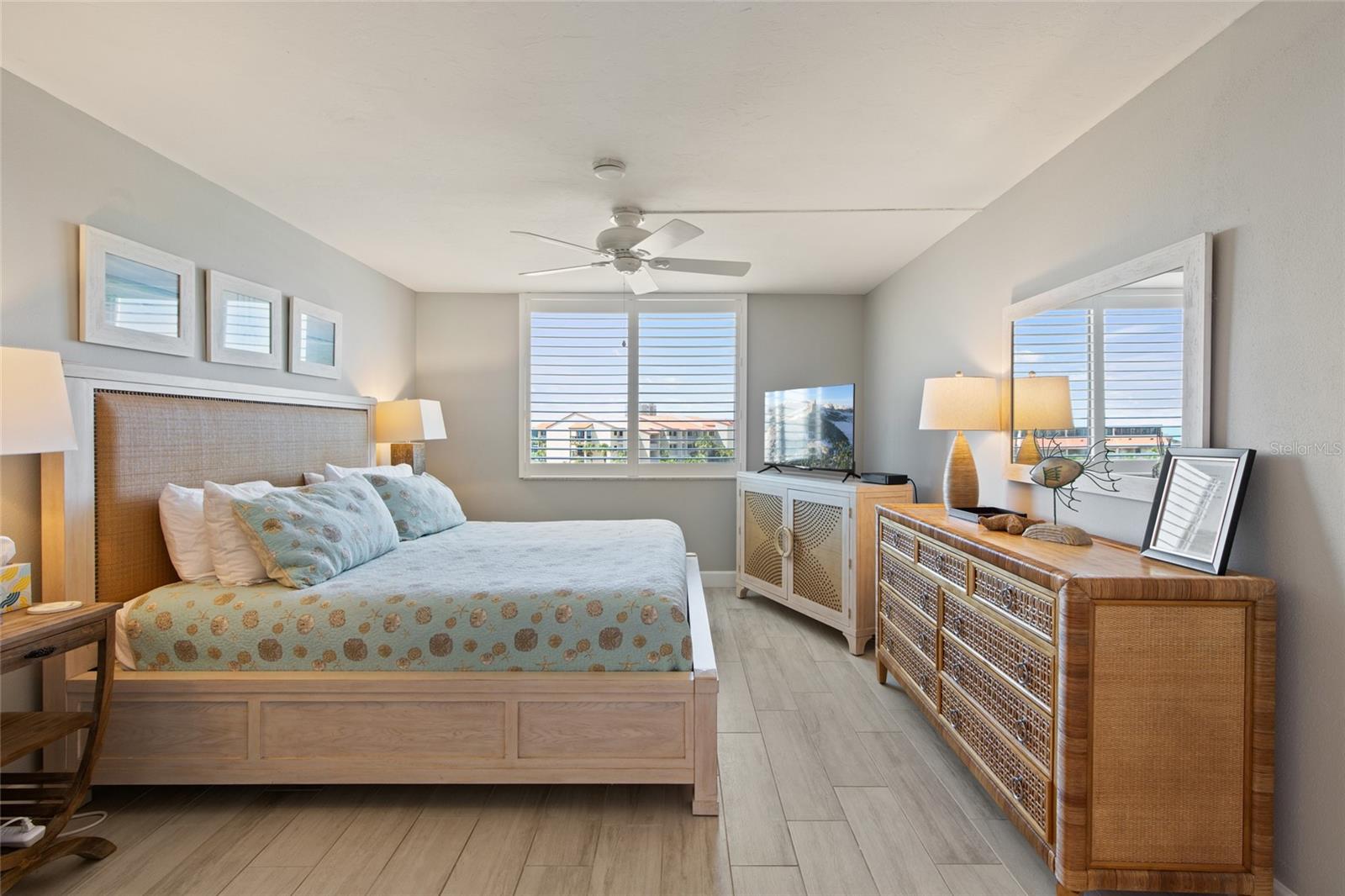 6266 MIDNIGHT PASS RD #404, SARASOTA, FL, 34242