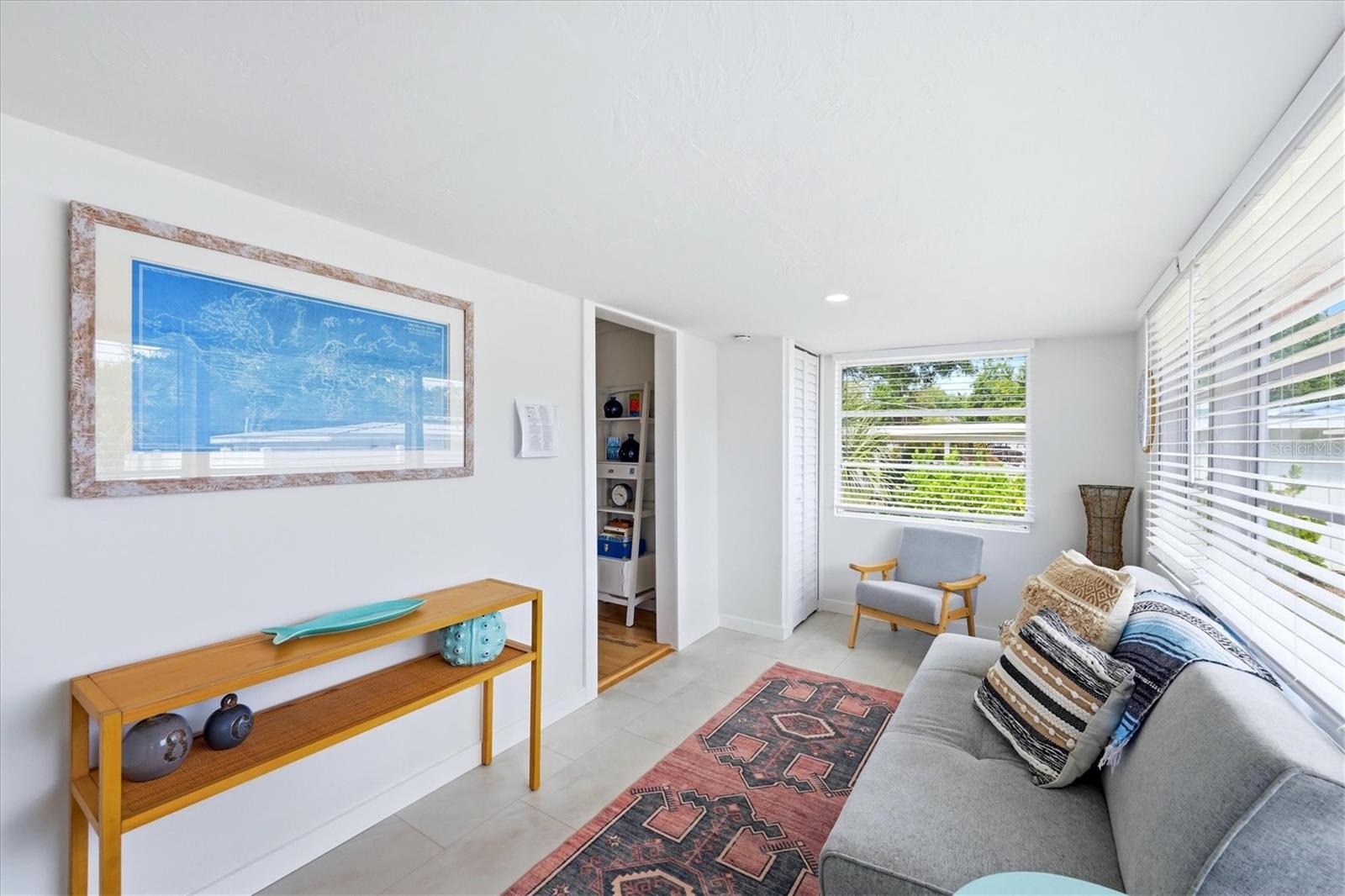 301 28TH ST W, BRADENTON, FL, 34205