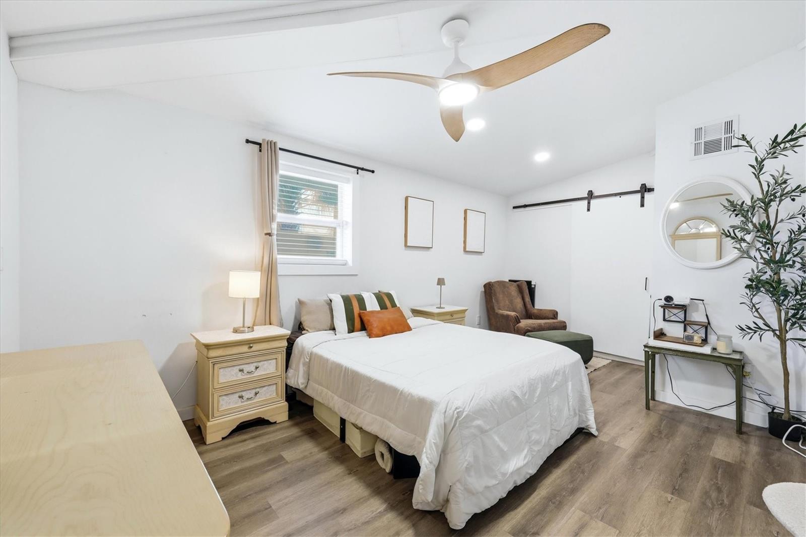 301 28TH ST W, BRADENTON, FL, 34205