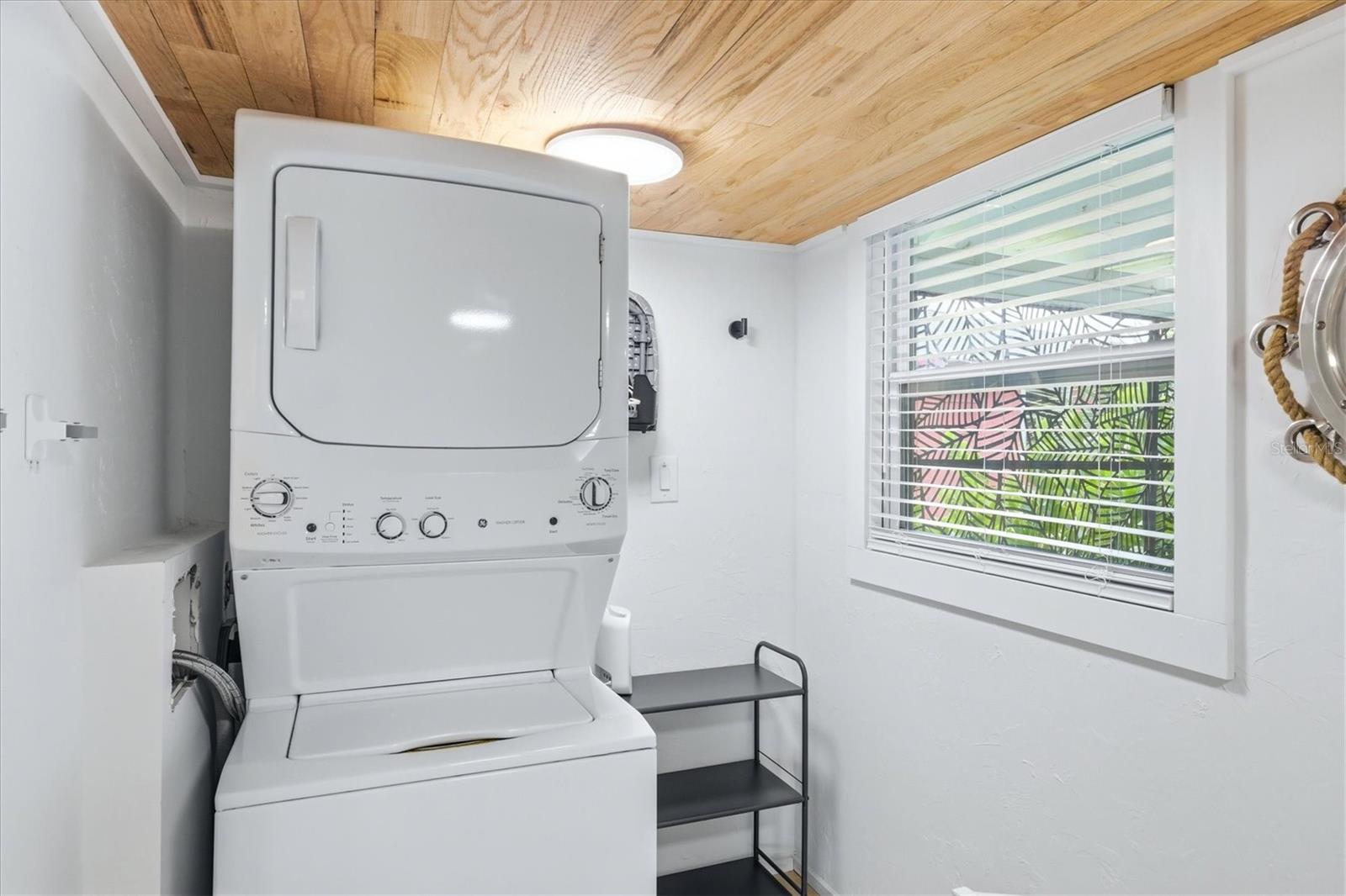 301 28TH ST W, BRADENTON, FL, 34205