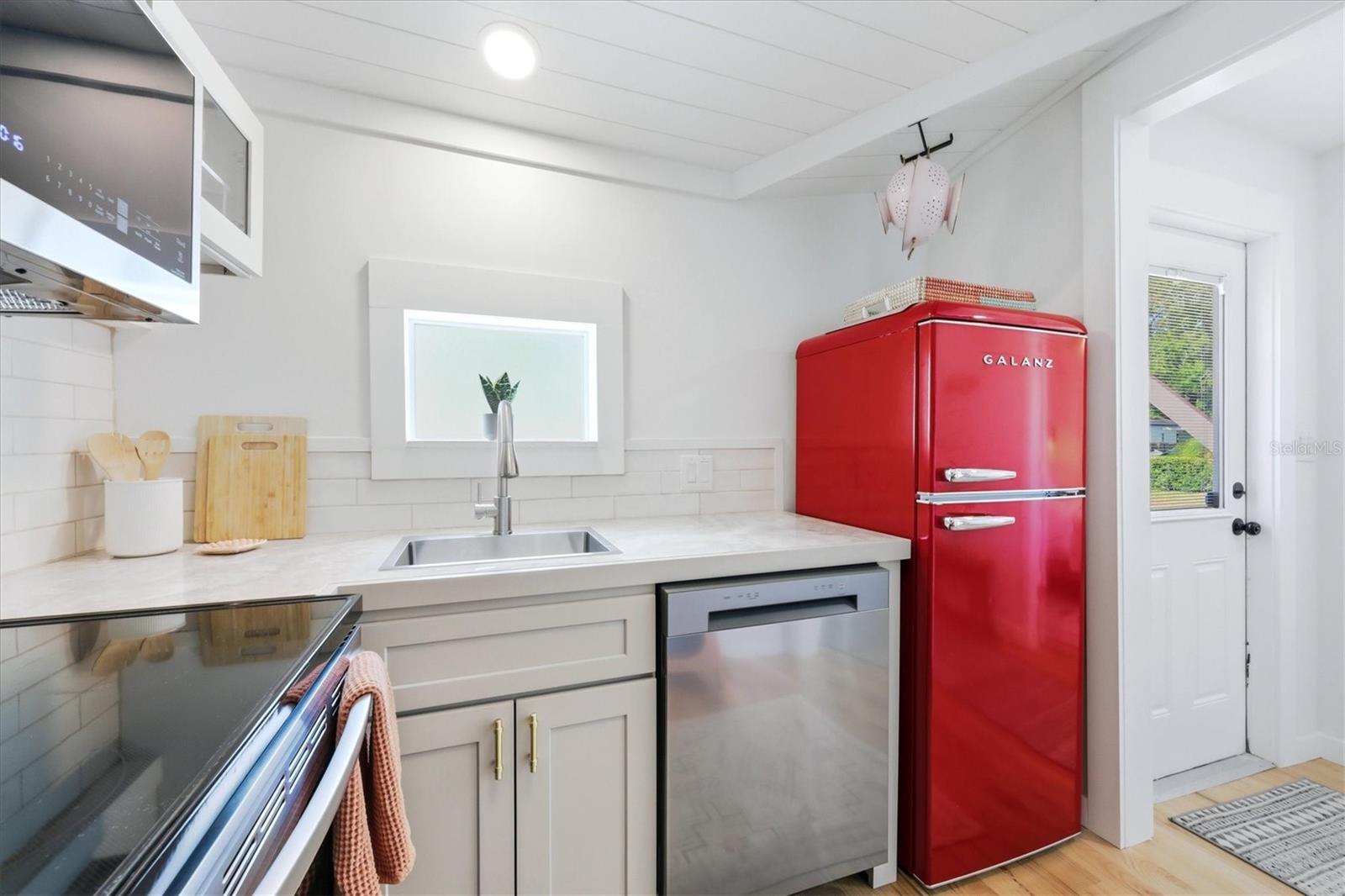 301 28TH ST W, BRADENTON, FL, 34205