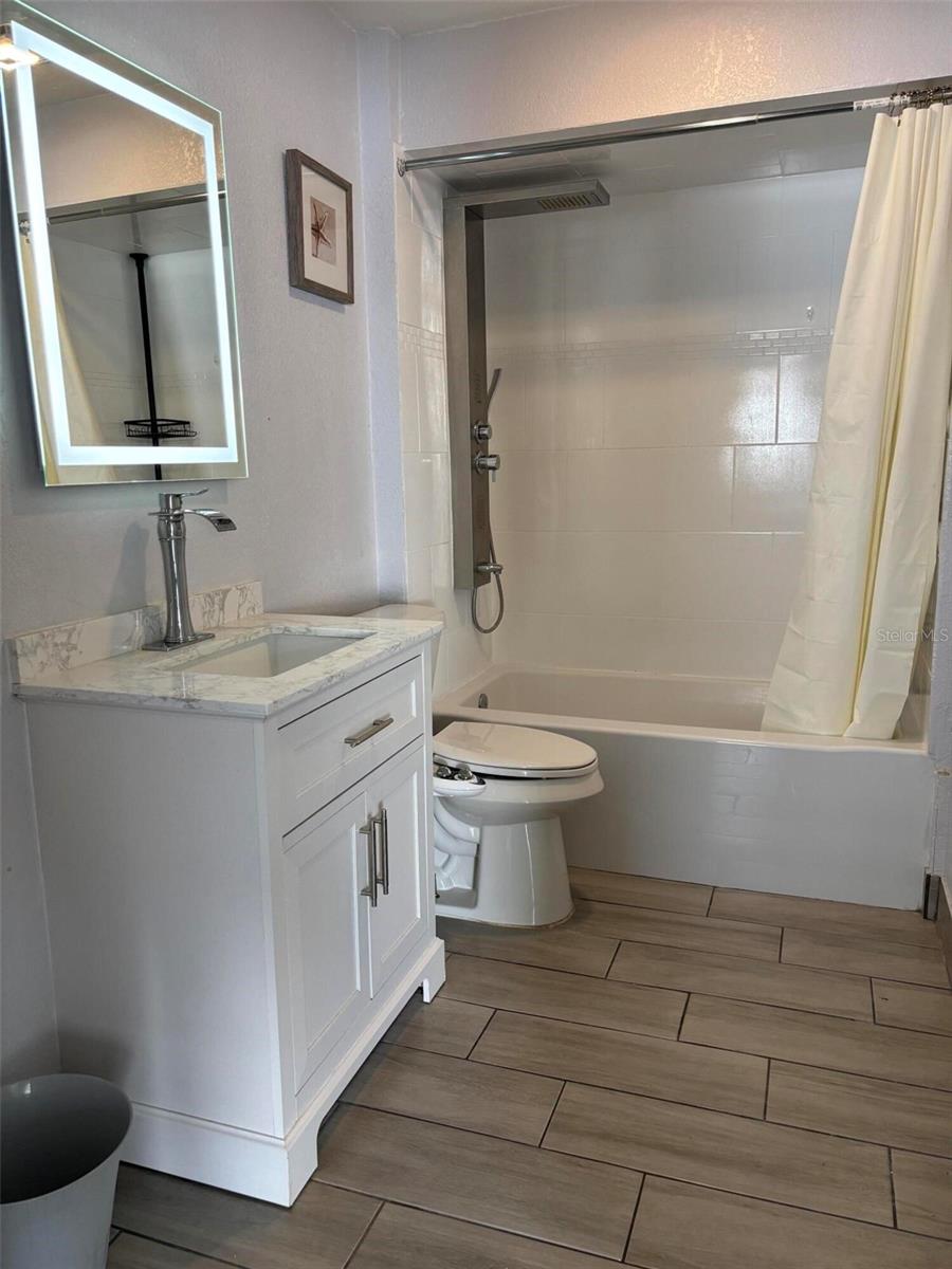 1105 AMBLE LN, CLEARWATER, FL, 33755