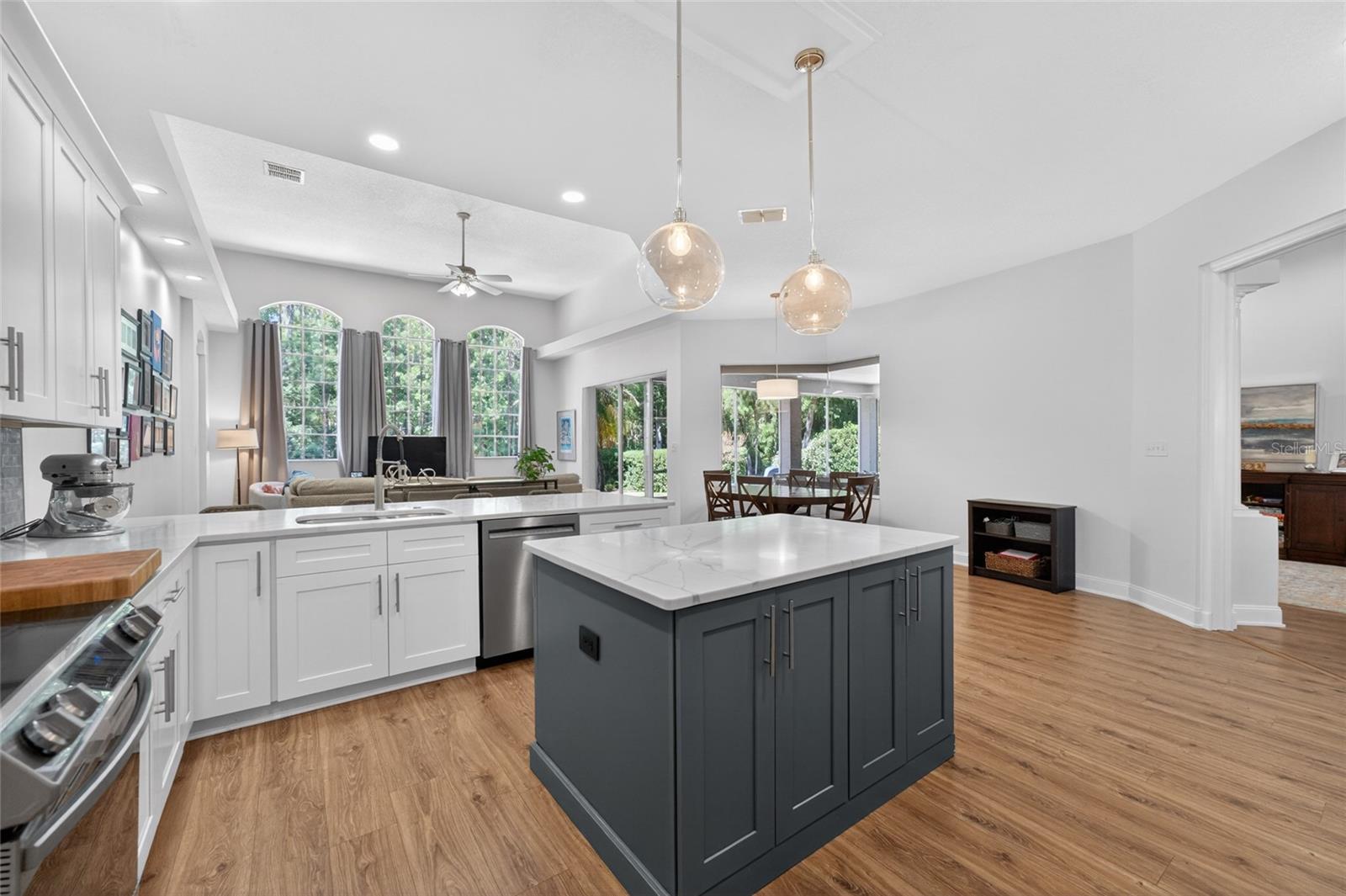 8712 TANTALLON CIR, TAMPA, FL, 33647