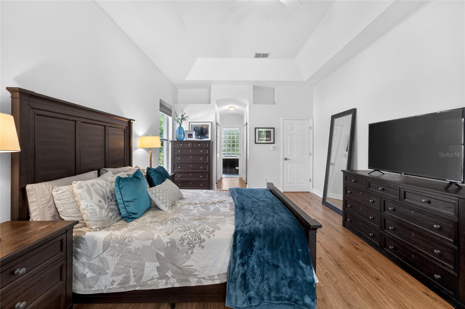 8712 TANTALLON CIR, TAMPA, FL, 33647