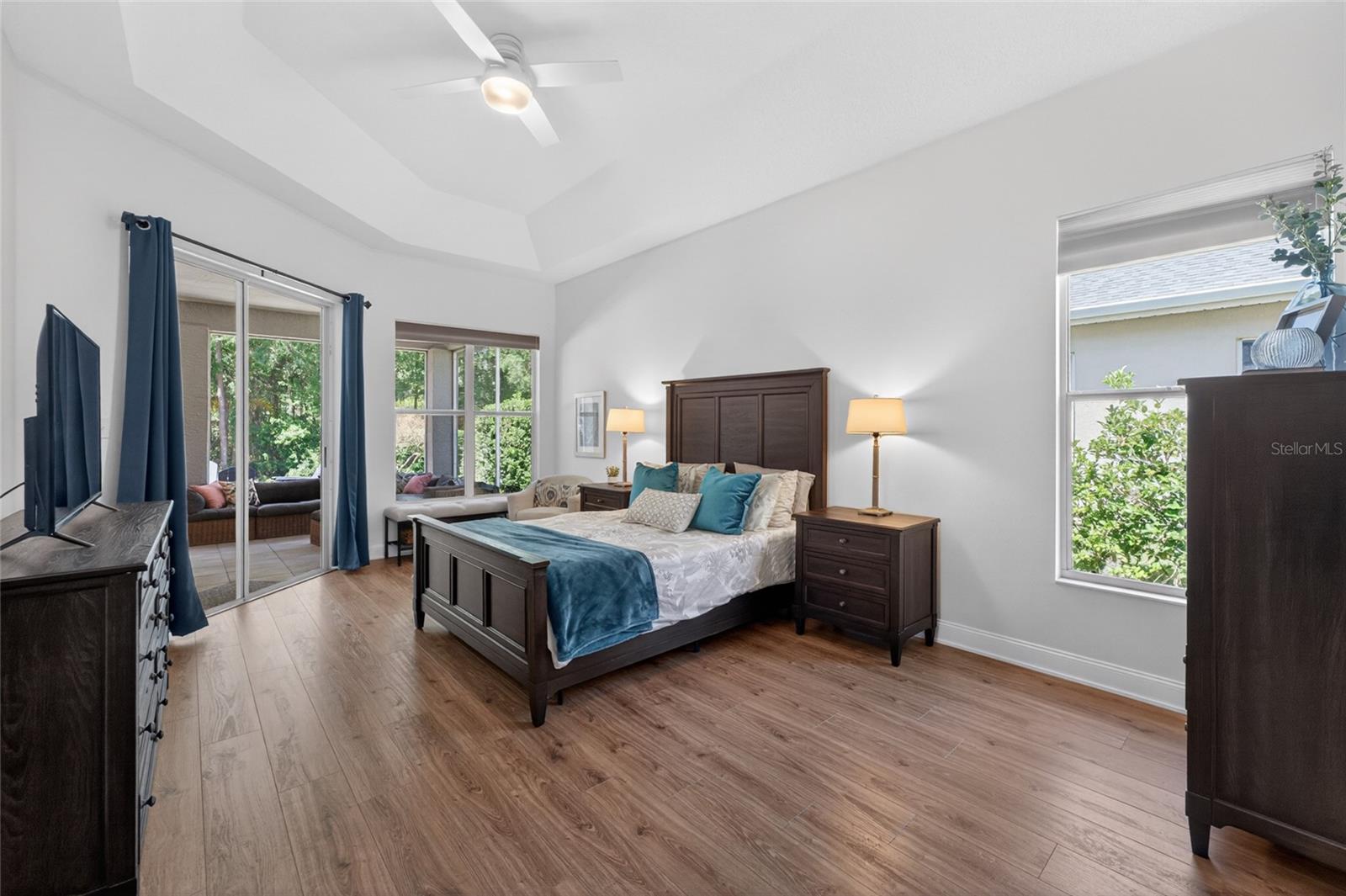 8712 TANTALLON CIR, TAMPA, FL, 33647