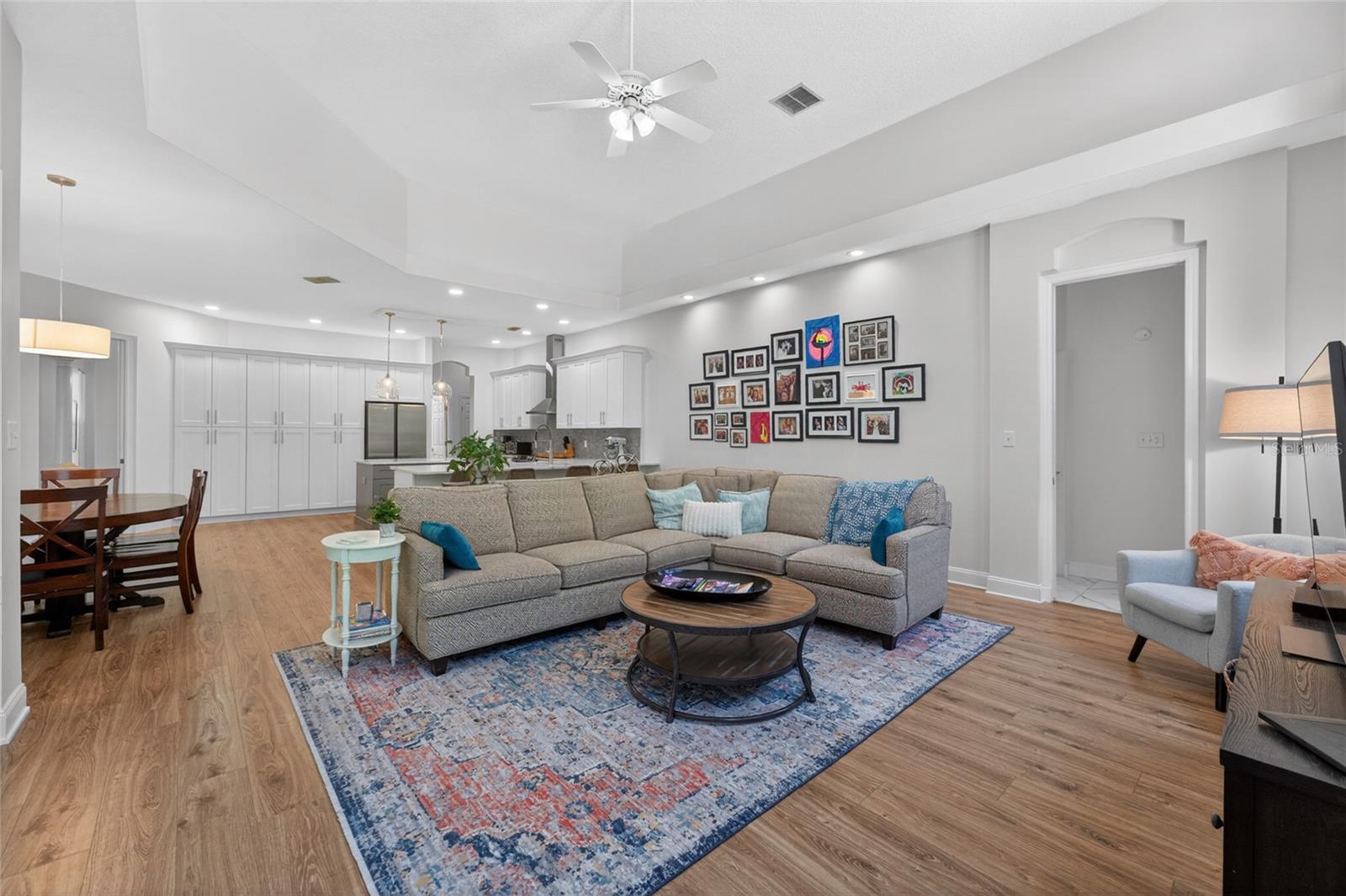 8712 TANTALLON CIR, TAMPA, FL, 33647