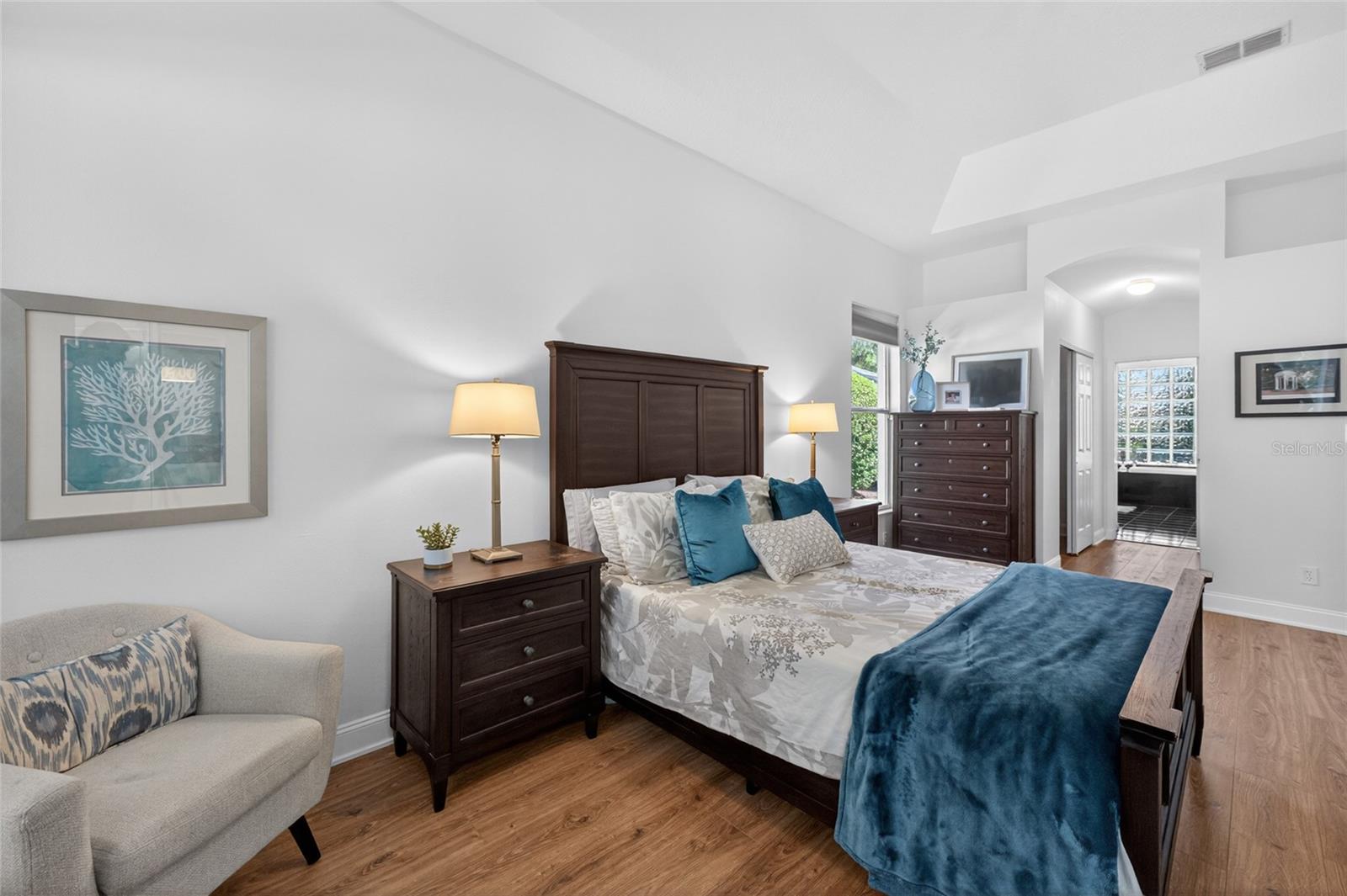 8712 TANTALLON CIR, TAMPA, FL, 33647