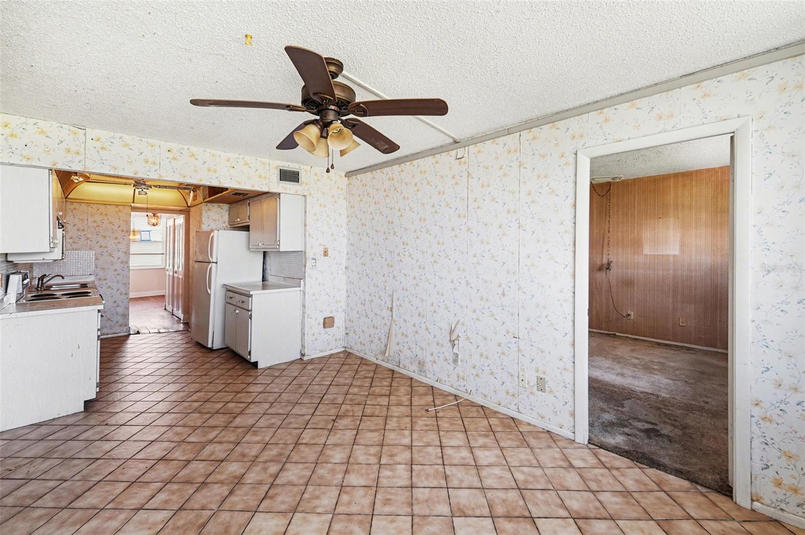 4715 BAY ST NE #232, ST PETERSBURG, FL, 33703