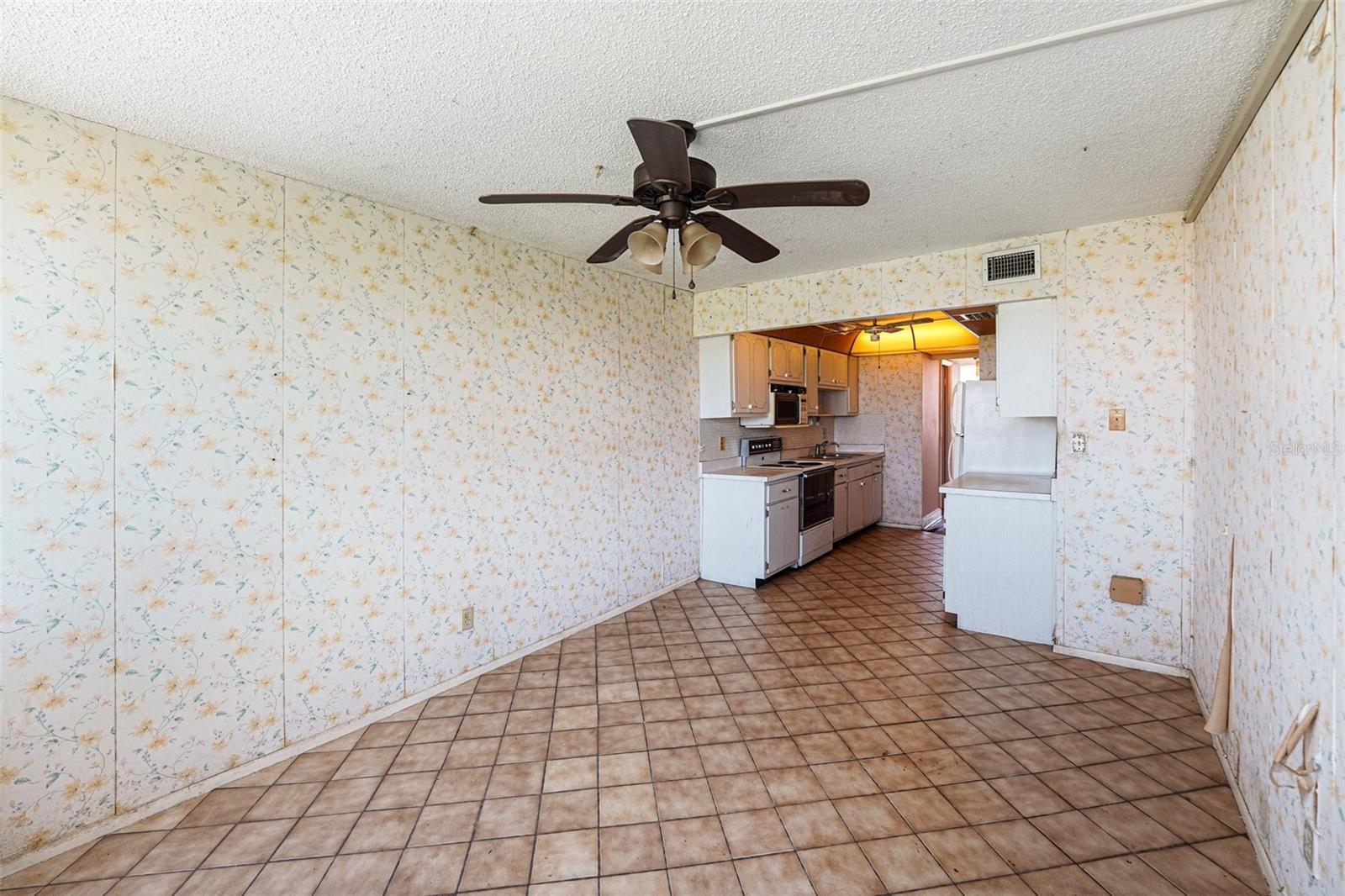 4715 BAY ST NE #232, ST PETERSBURG, FL, 33703