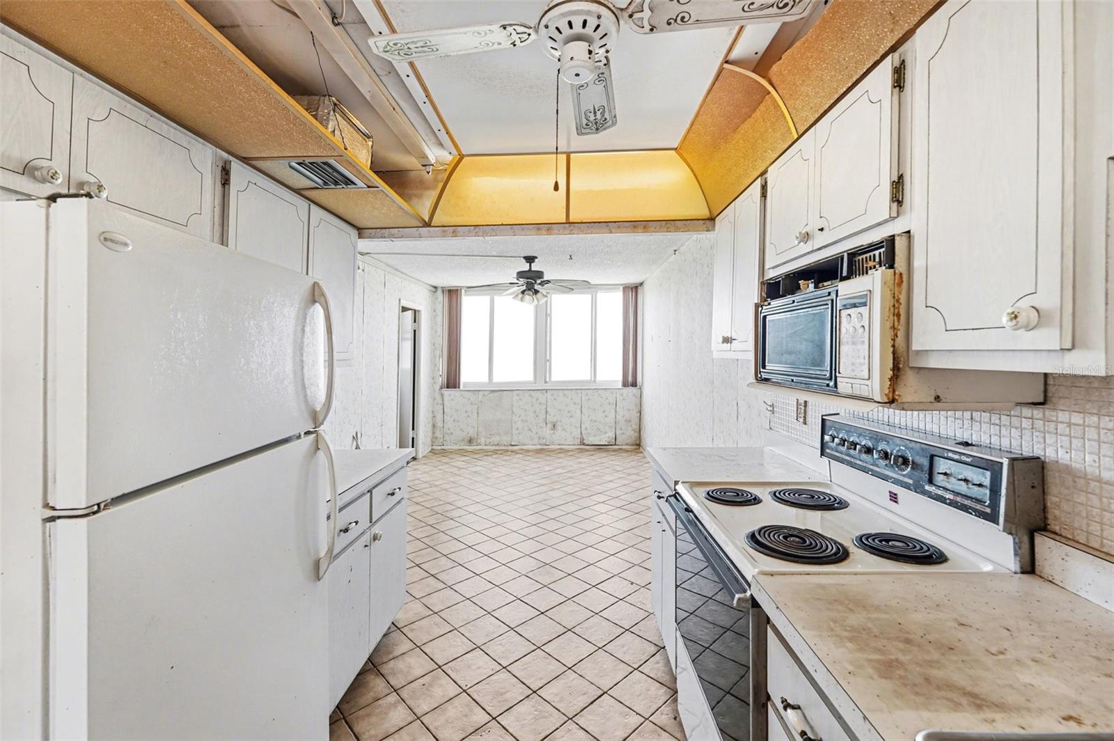 4715 BAY ST NE #232, ST PETERSBURG, FL, 33703