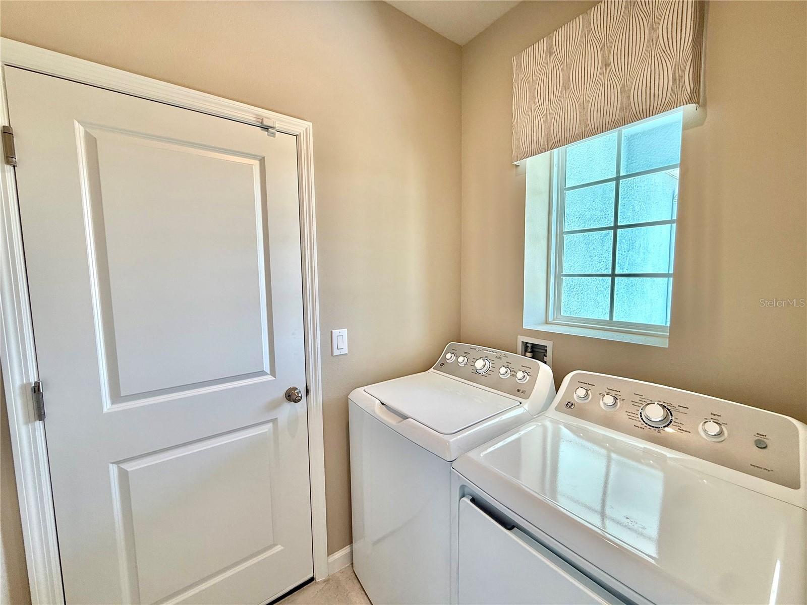 2467 WHITE LADYFISH RD, WIMAUMA, FL, 33598