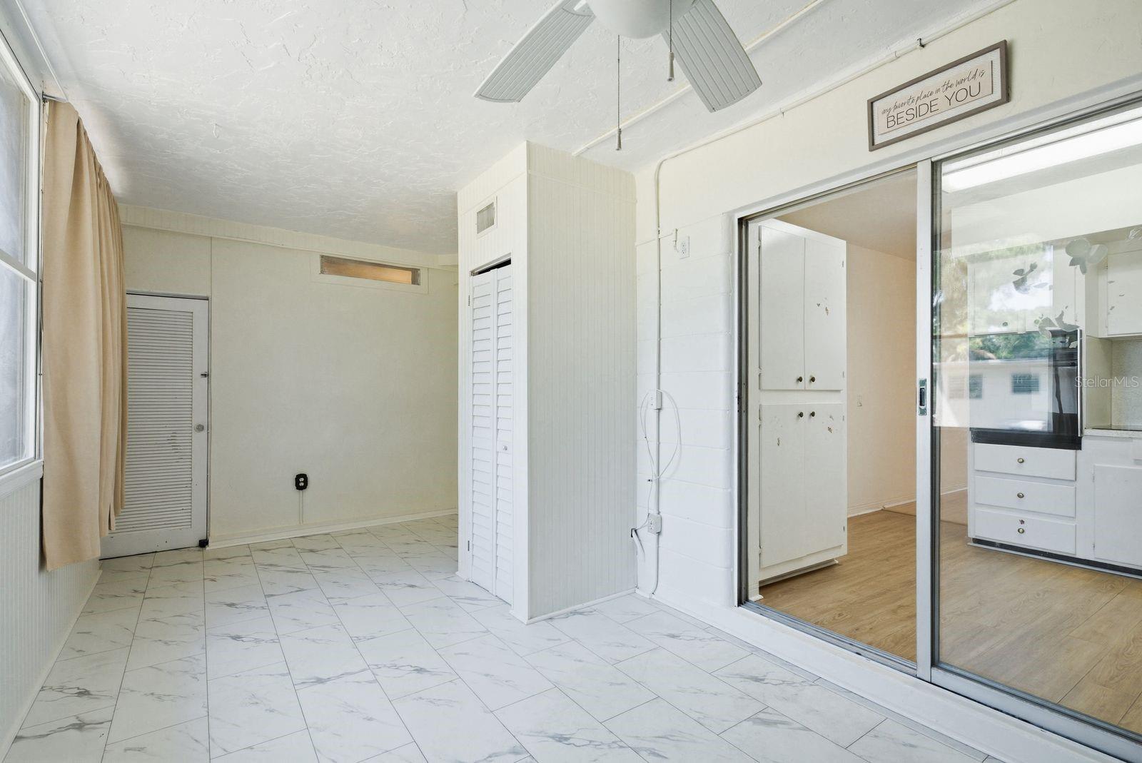 5593 40TH AVE N #418, KENNETH CITY, FL, 33709