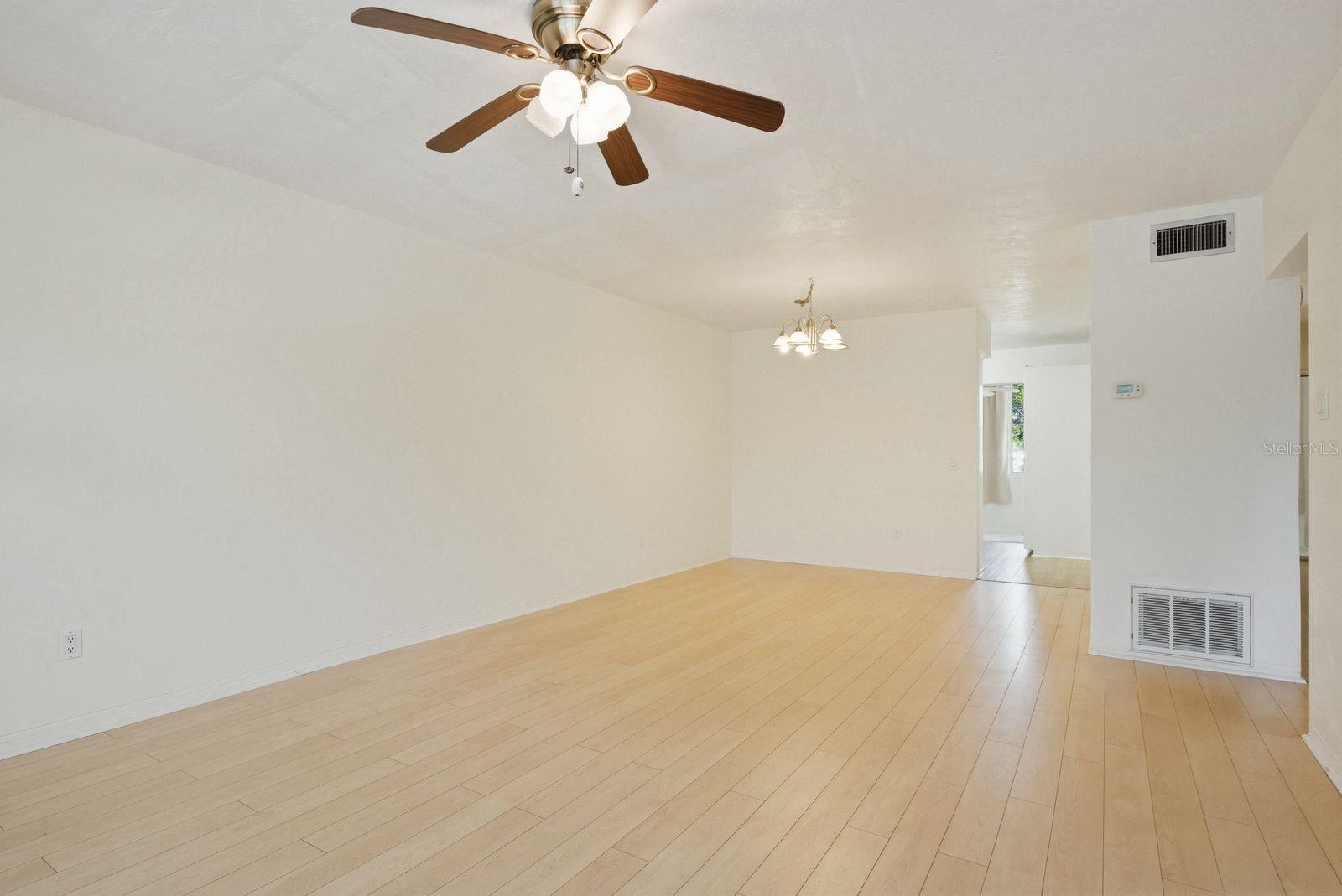 5593 40TH AVE N #418, KENNETH CITY, FL, 33709