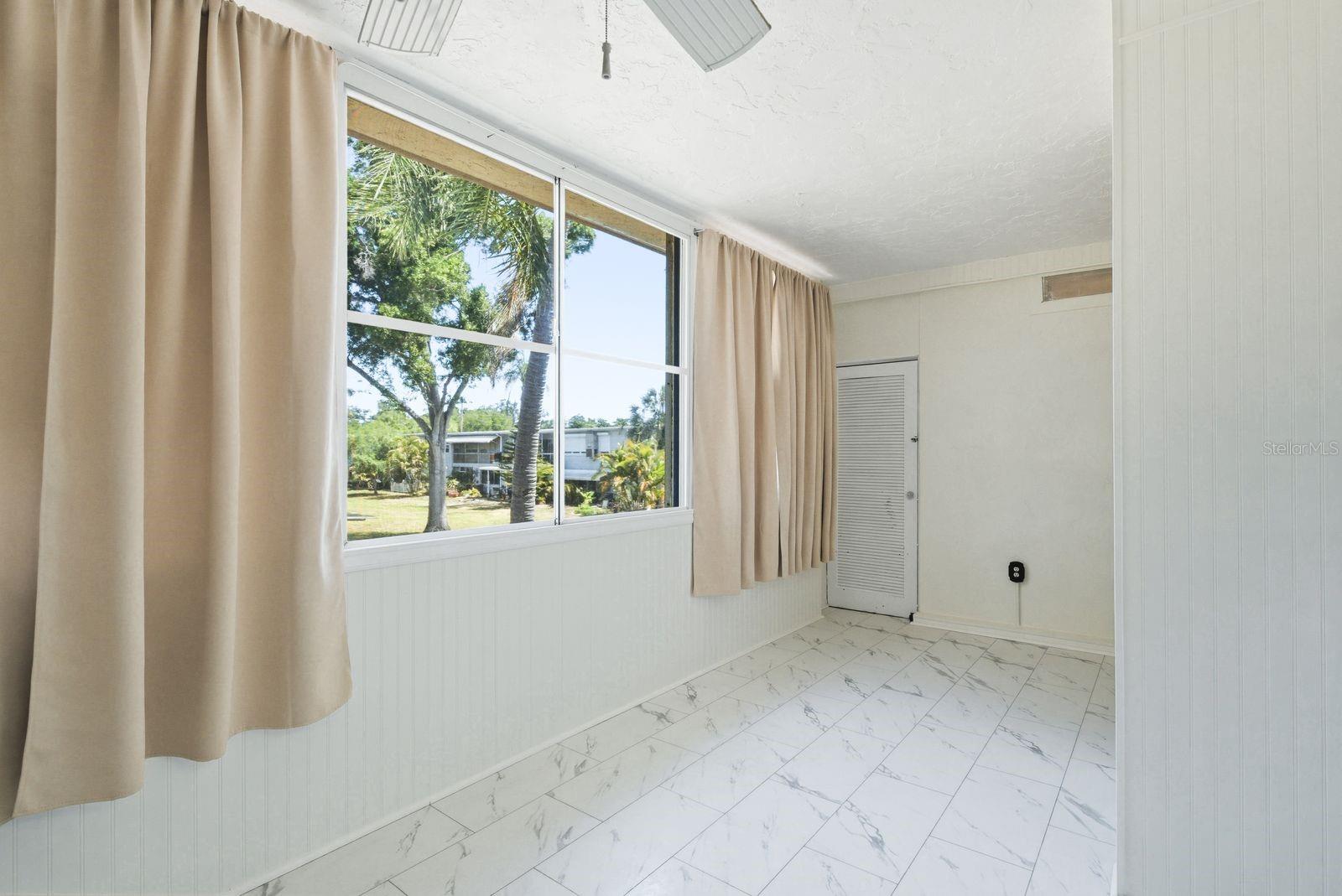 5593 40TH AVE N #418, KENNETH CITY, FL, 33709