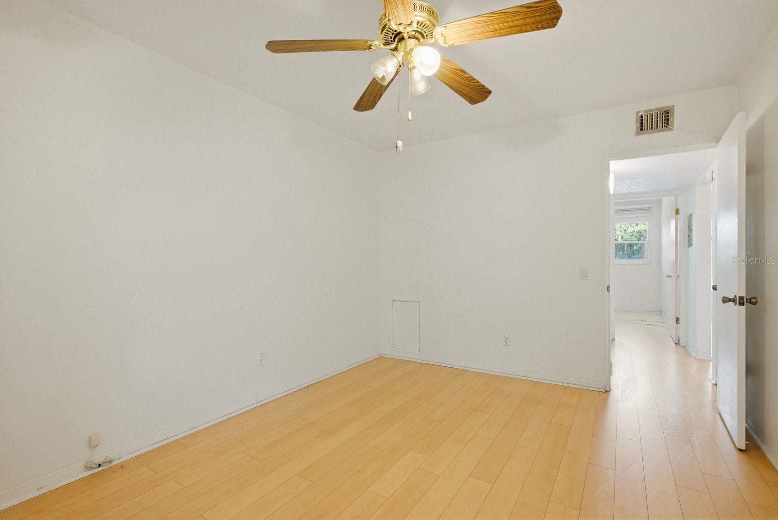 5593 40TH AVE N #418, KENNETH CITY, FL, 33709