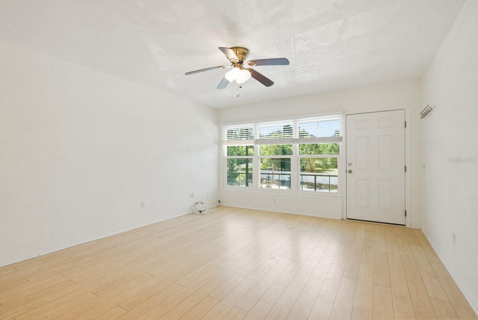 5593 40TH AVE N #418, KENNETH CITY, FL, 33709