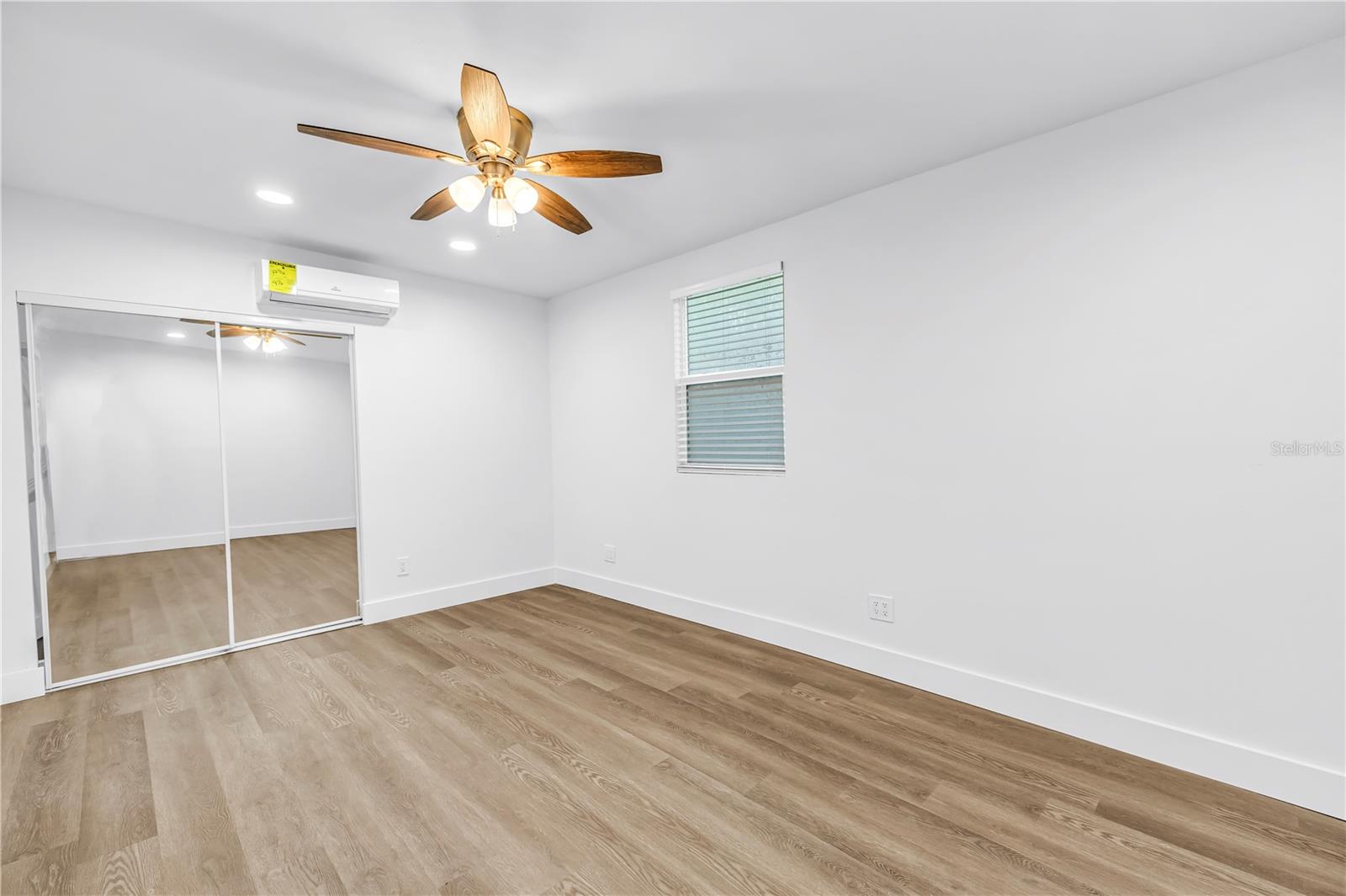 110 NE MONROE CIR N, ST PETERSBURG, FL, 33702