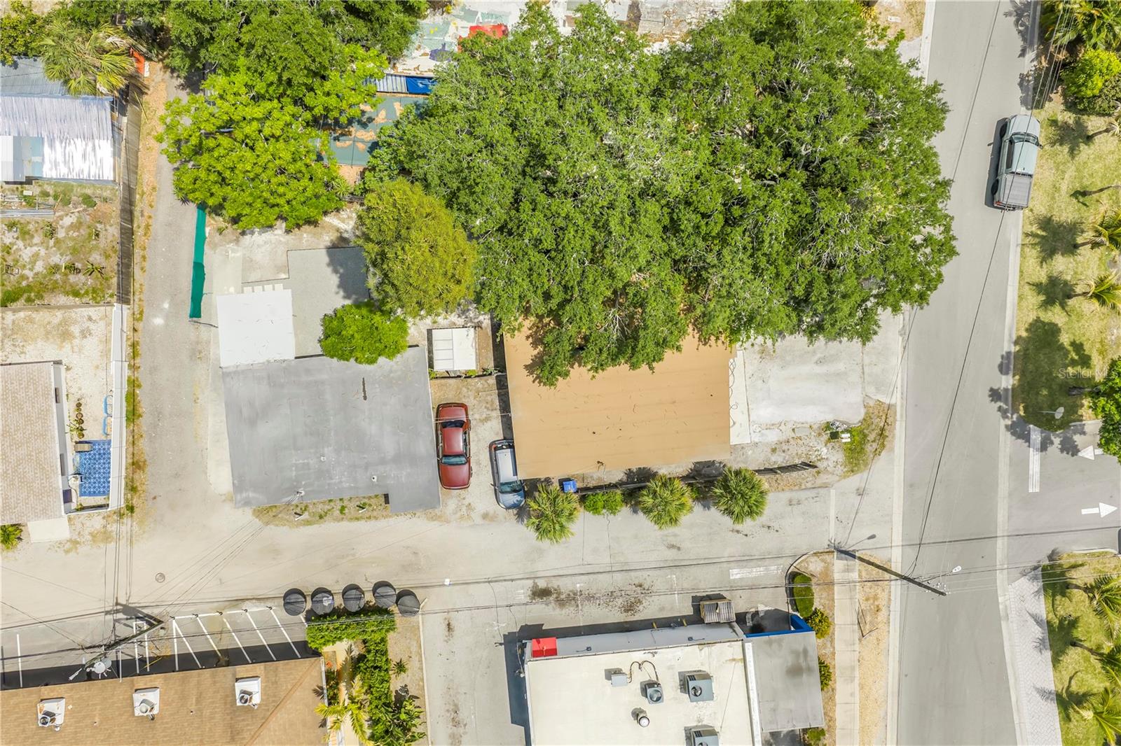 110 NE MONROE CIR N, ST PETERSBURG, FL, 33702