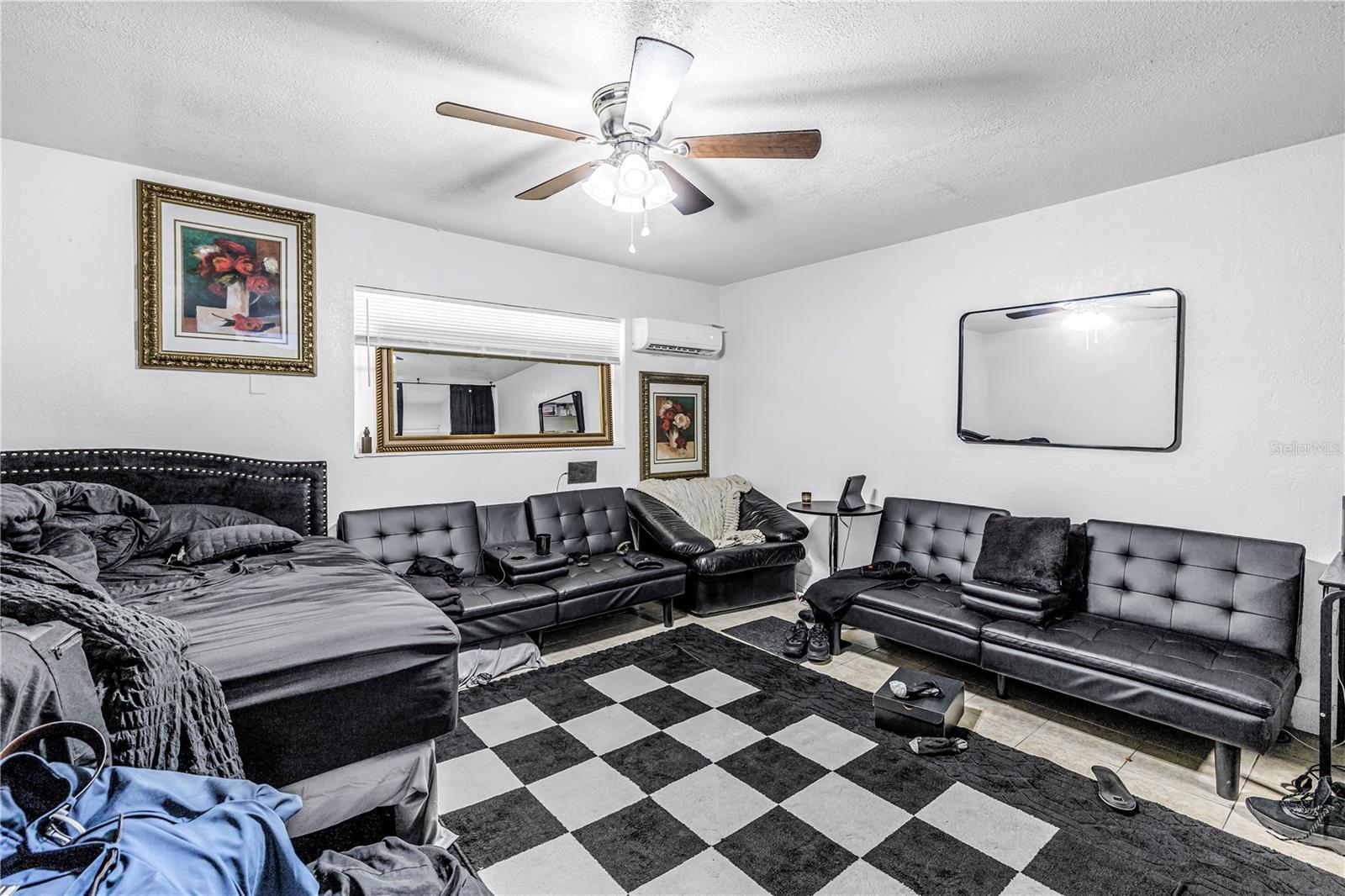 110 NE MONROE CIR N, ST PETERSBURG, FL, 33702