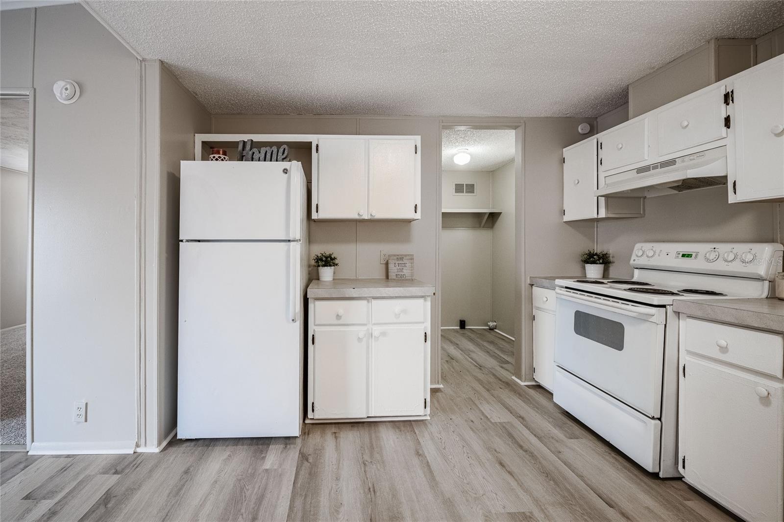 5106 MEADOW GROVE TRL, LAKELAND, FL, 33810