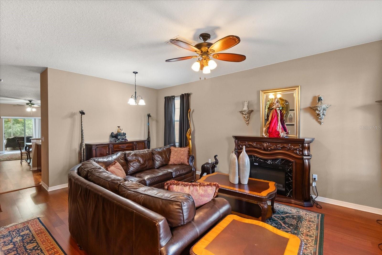 2721 WALDEN WOODS DR, PLANT CITY, FL, 33566