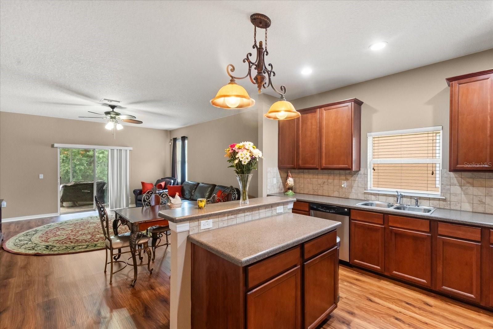 2721 WALDEN WOODS DR, PLANT CITY, FL, 33566