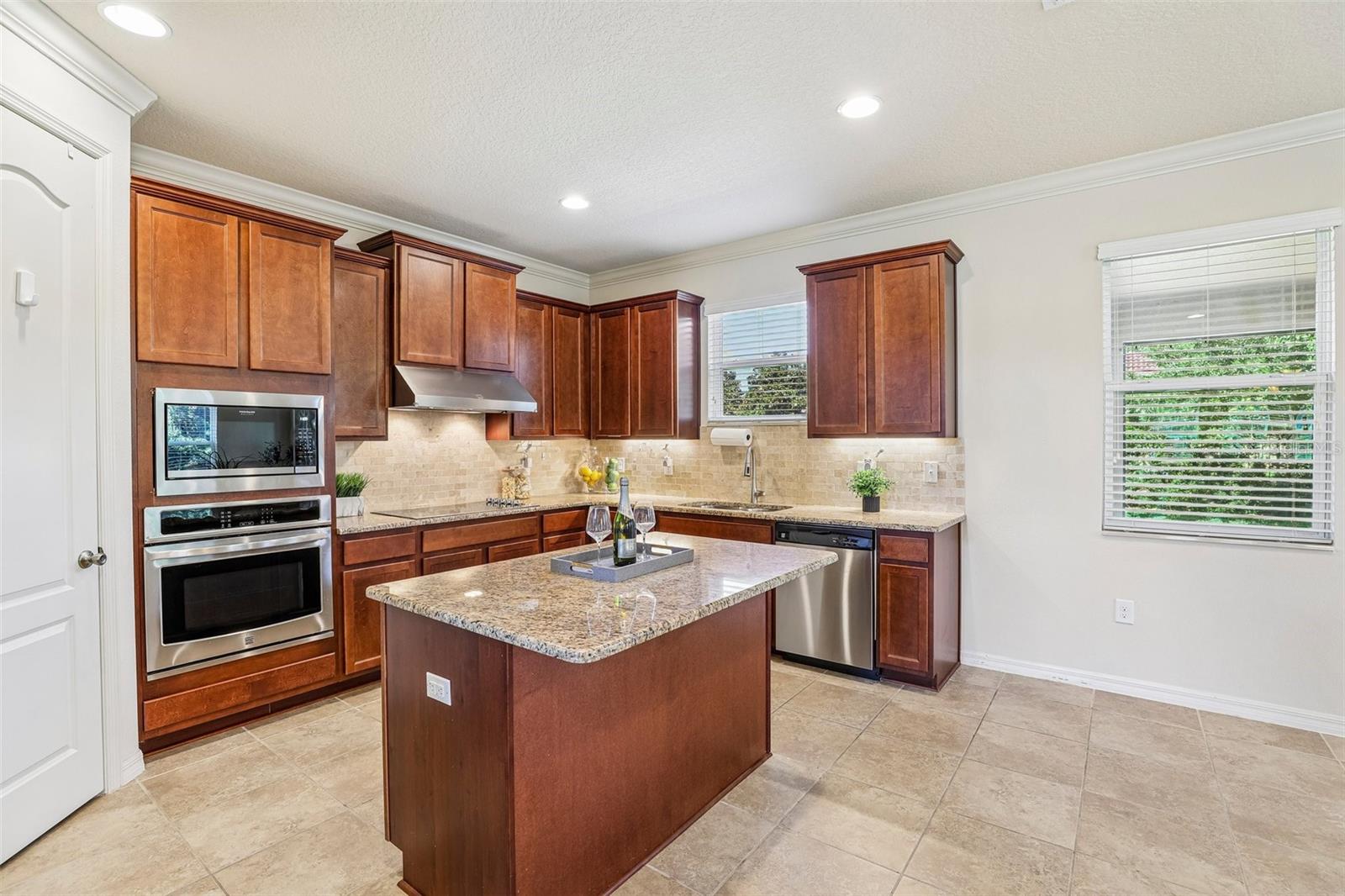 10151 YONAOMI CIR, CLERMONT, FL, 34711