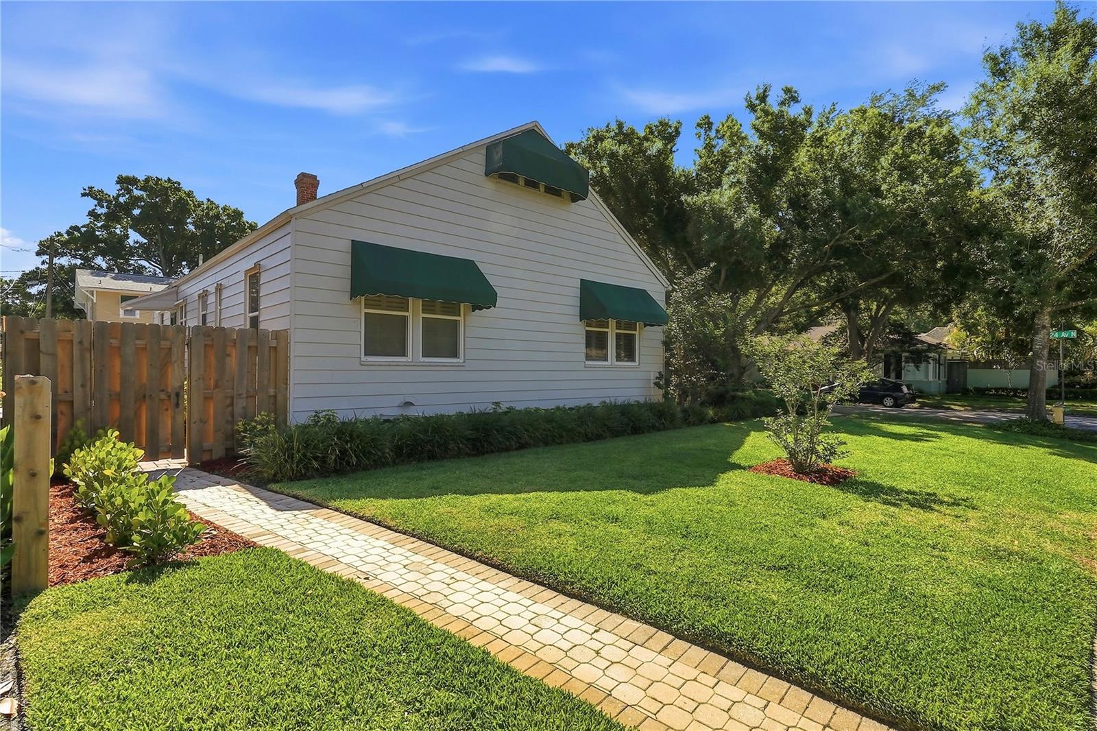 1325 24TH AVE N, ST PETERSBURG, FL, 33704