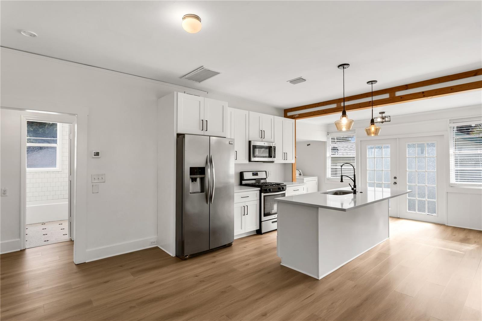 1924 3RD ST S, ST PETERSBURG, FL, 33705