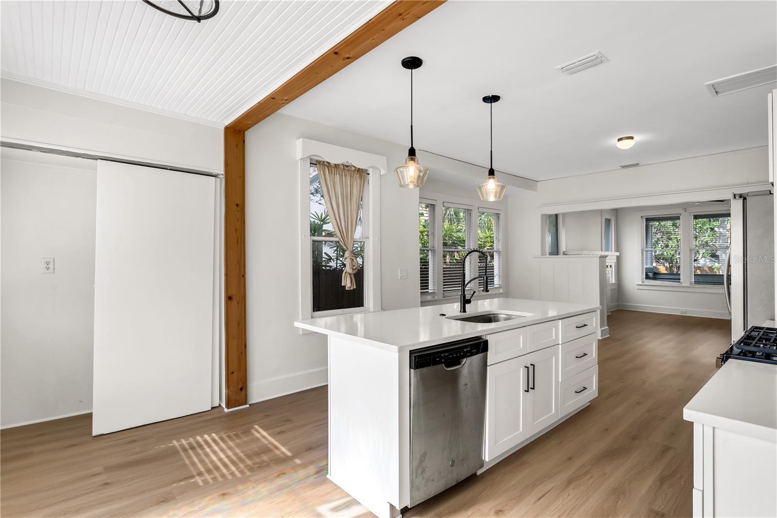 1924 3RD ST S, ST PETERSBURG, FL, 33705