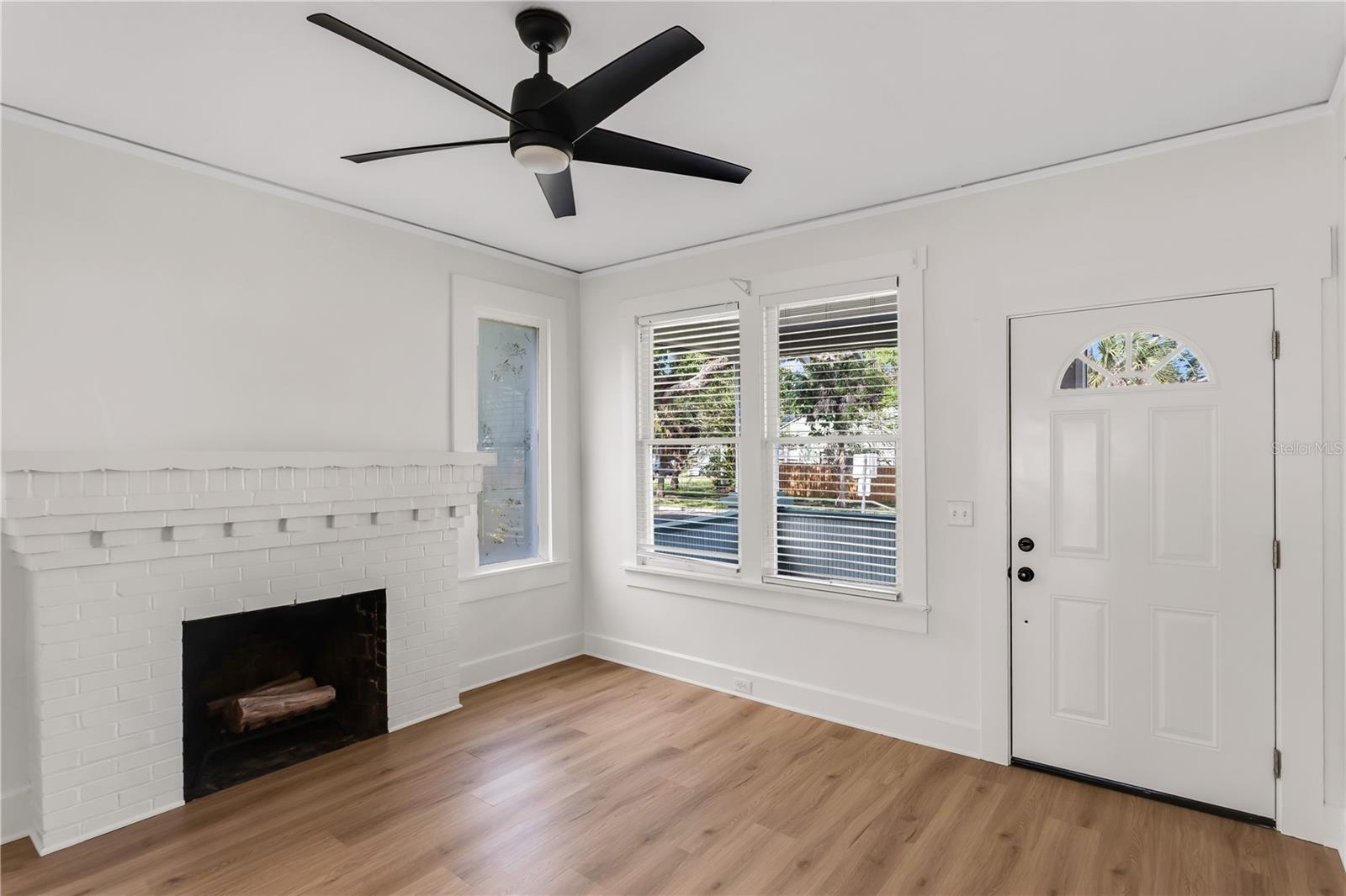 1924 3RD ST S, ST PETERSBURG, FL, 33705