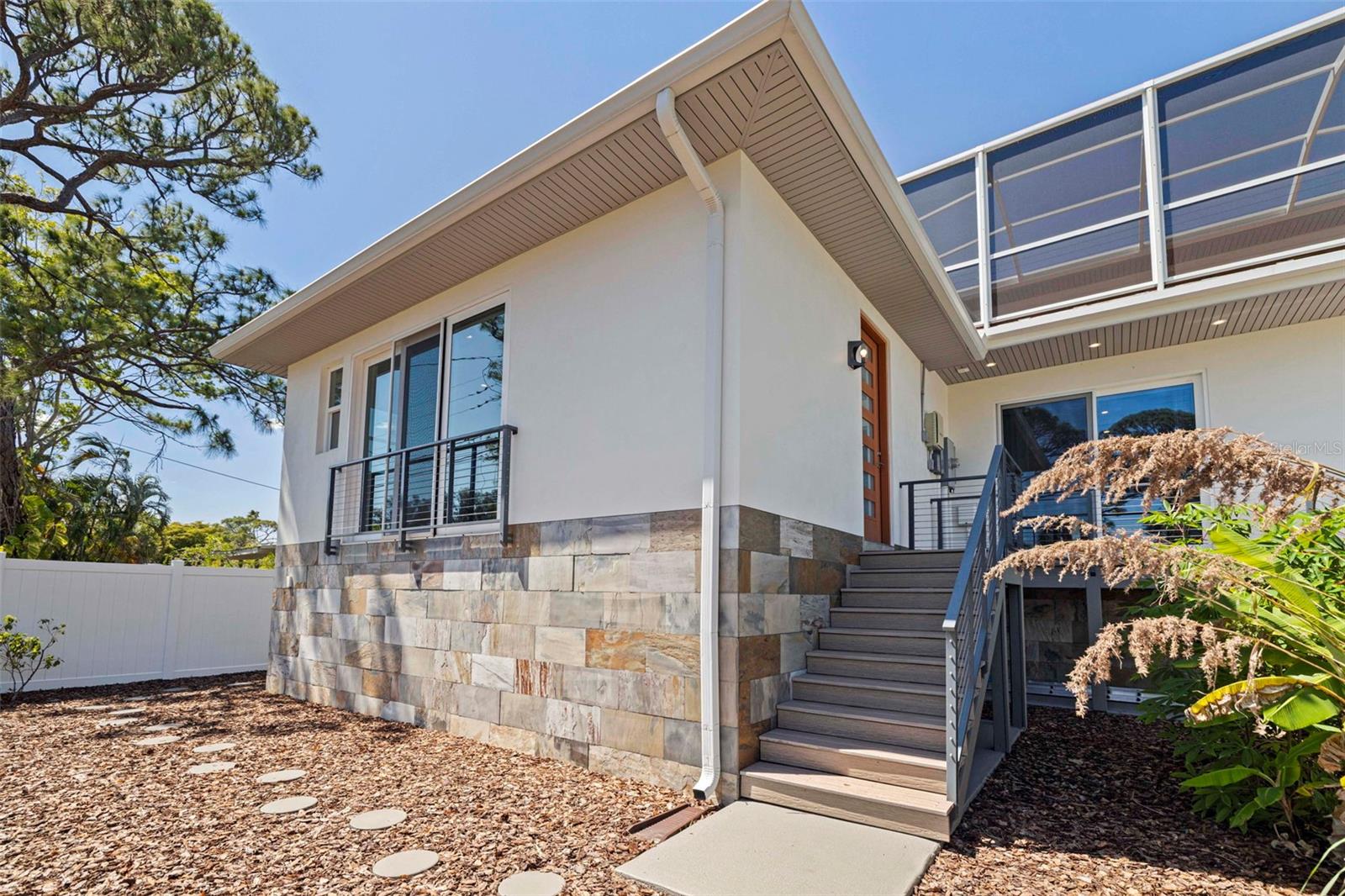 322 80TH AVE NE, ST PETERSBURG, FL, 33702