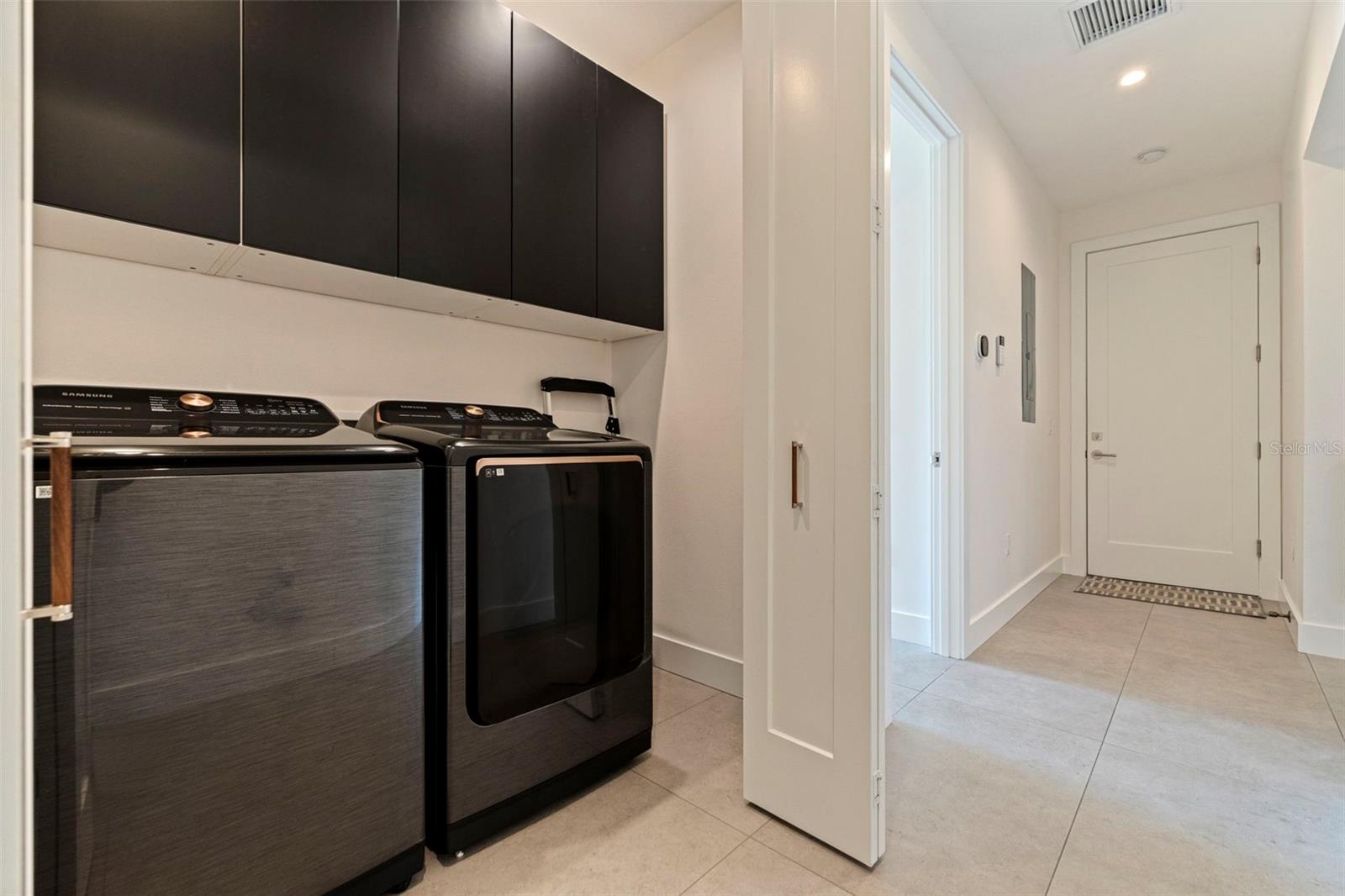 322 80TH AVE NE, ST PETERSBURG, FL, 33702