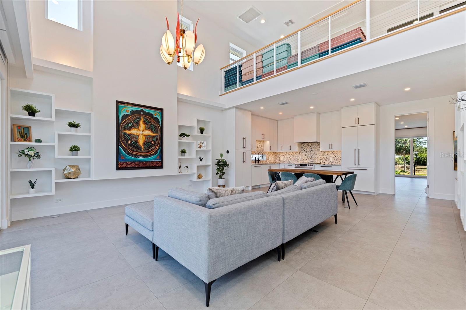 322 80TH AVE NE, ST PETERSBURG, FL, 33702