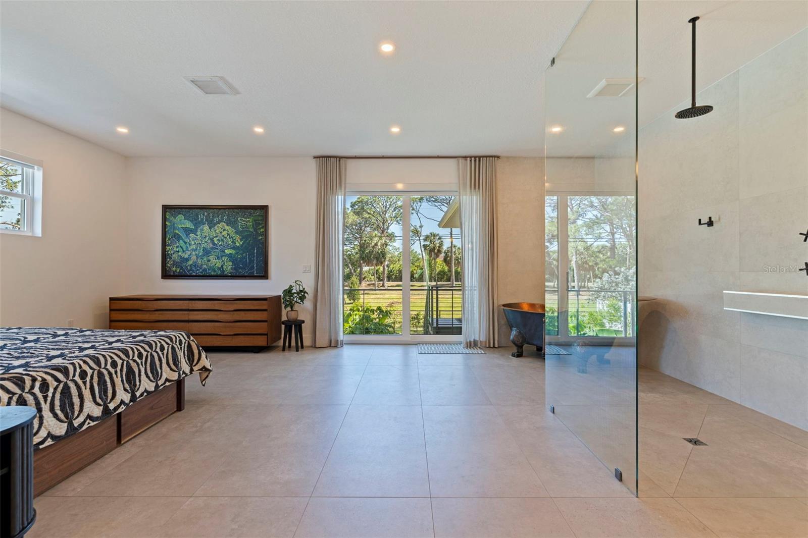 322 80TH AVE NE, ST PETERSBURG, FL, 33702