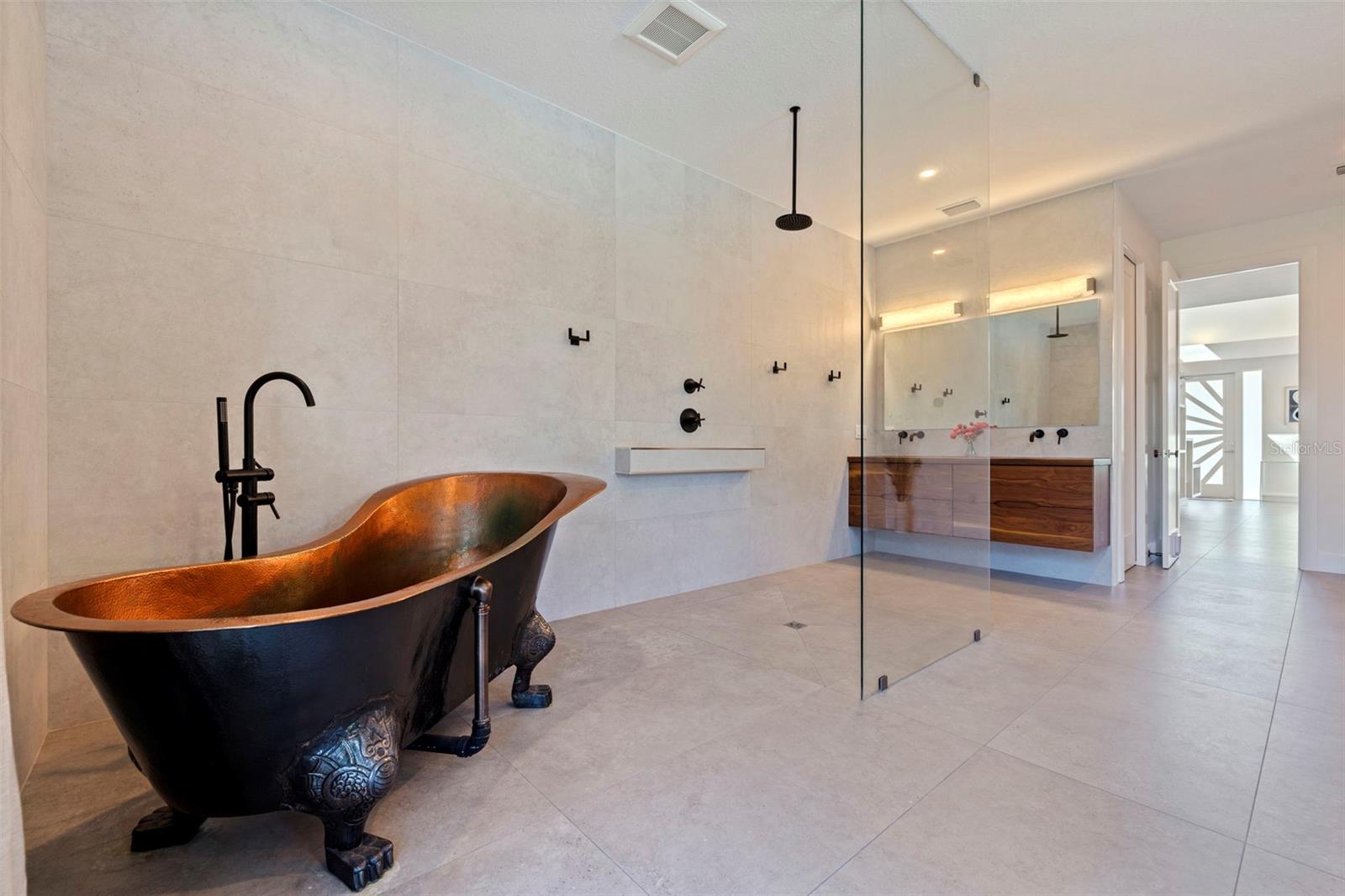 322 80TH AVE NE, ST PETERSBURG, FL, 33702