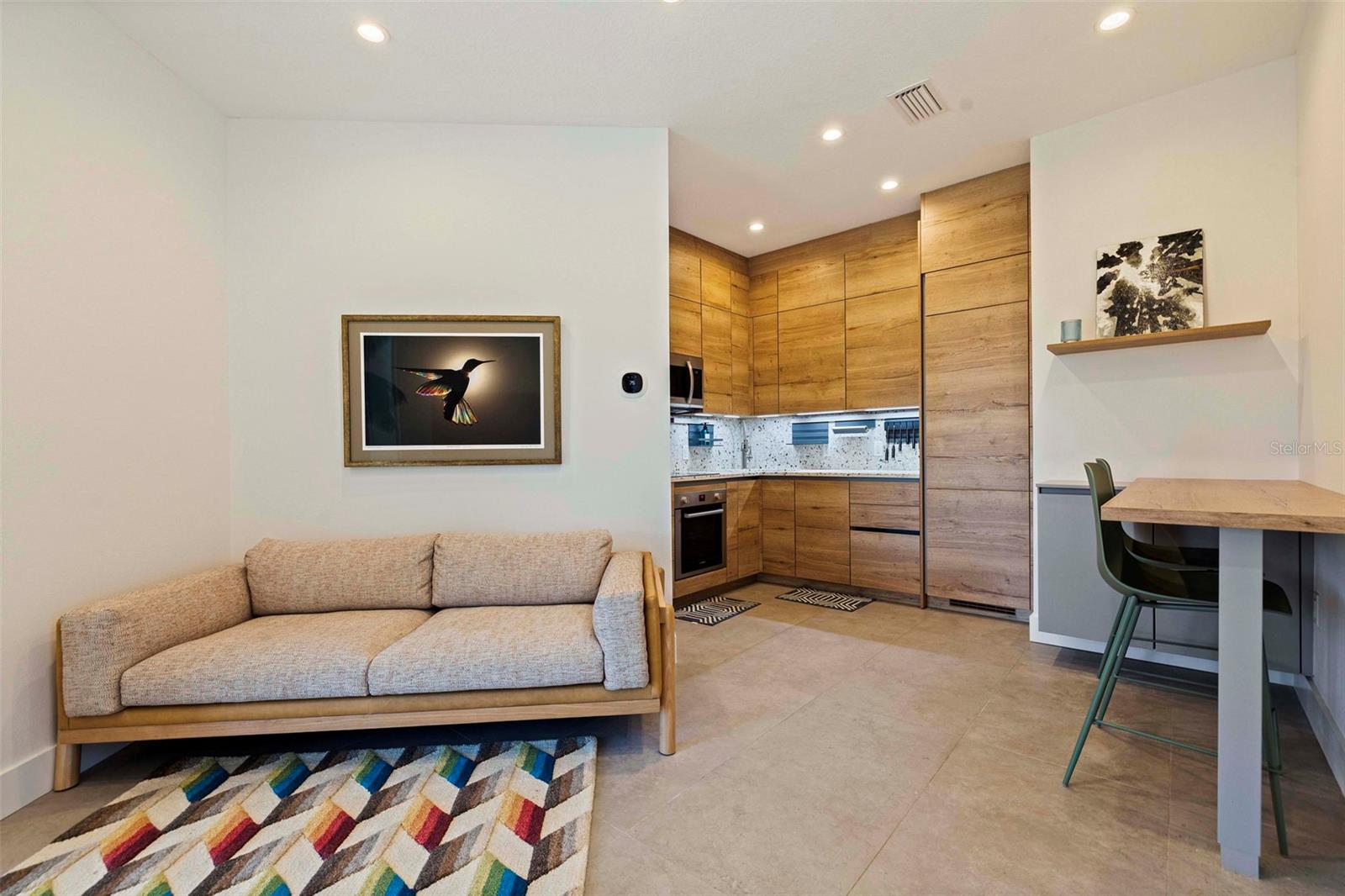 322 80TH AVE NE, ST PETERSBURG, FL, 33702